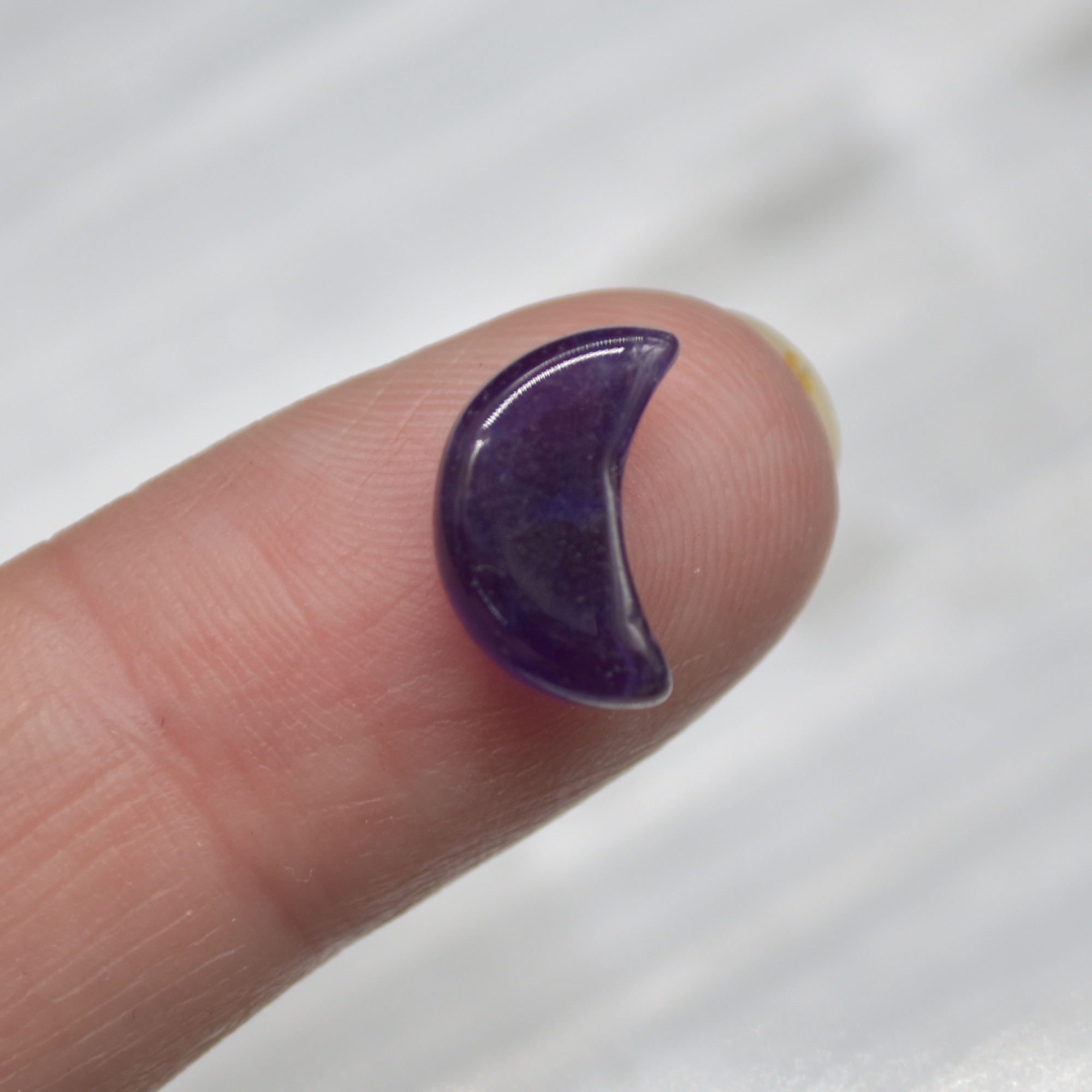 4 Amethyst Mini Crystal Gemstone Moon - 1.2cm - Image 5