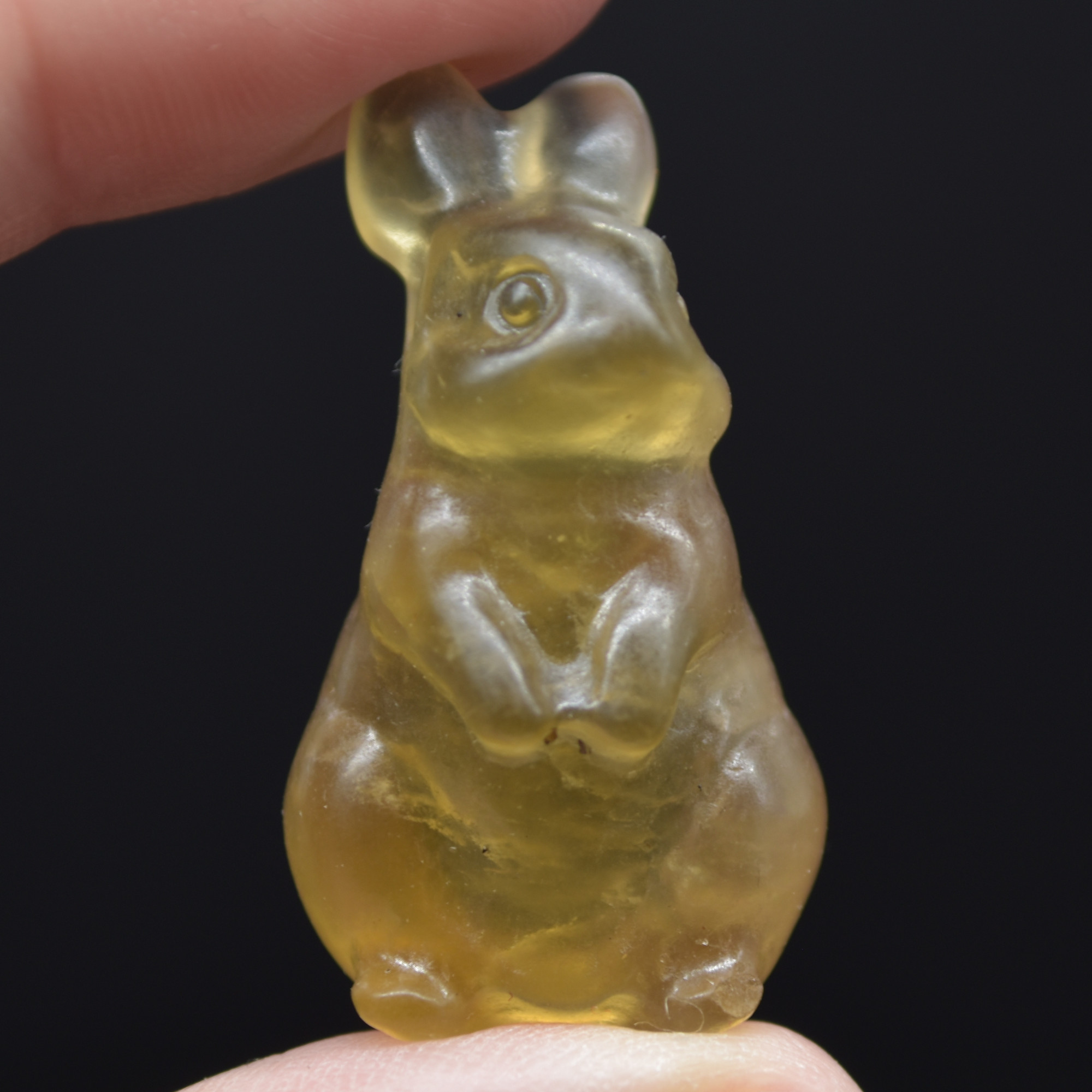 Rainbow Fluorite Crystal Rabbit - 3.5cm - 1 Count - Image 4