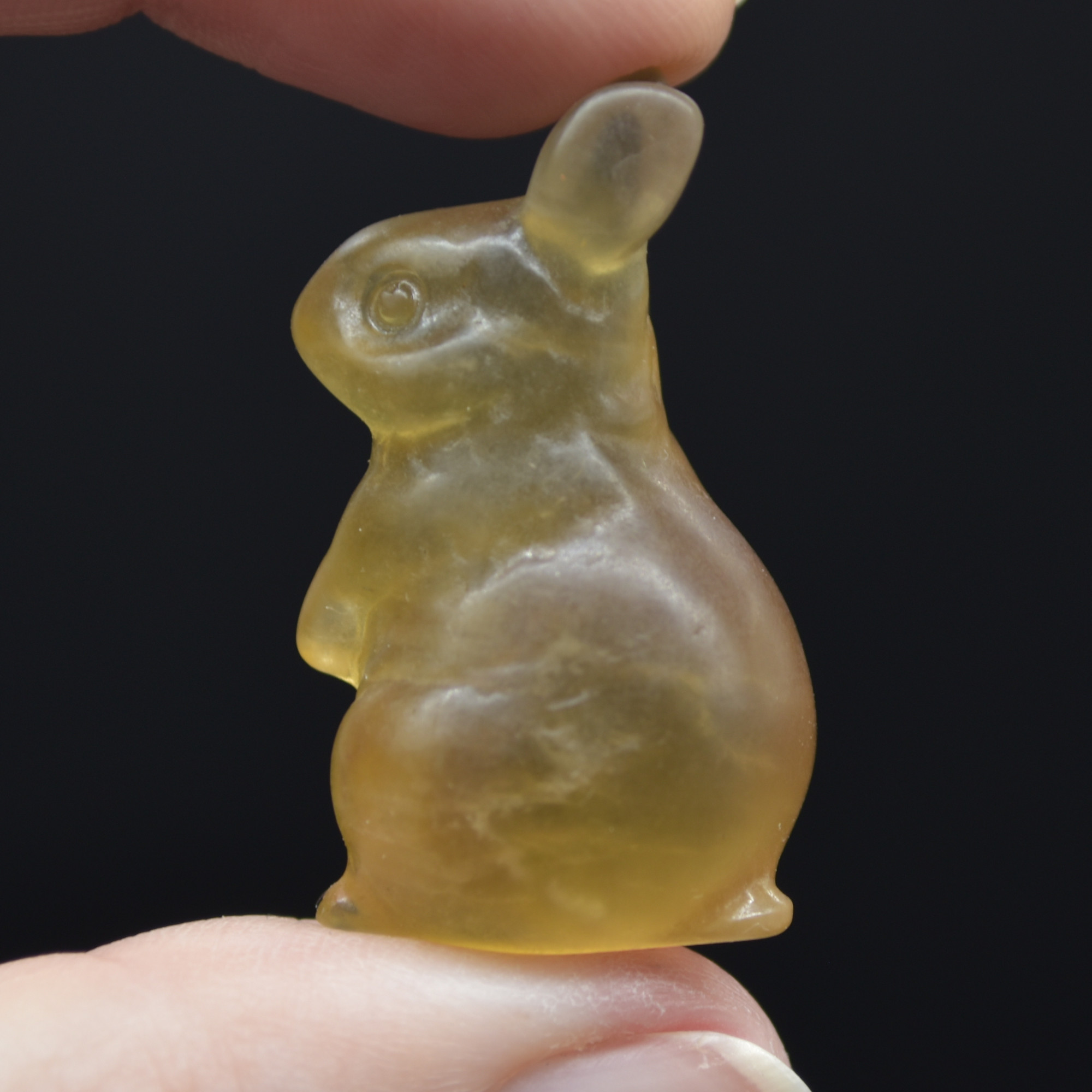 Rainbow Fluorite Crystal Rabbit - 3.5cm - 1 Count - Image 6