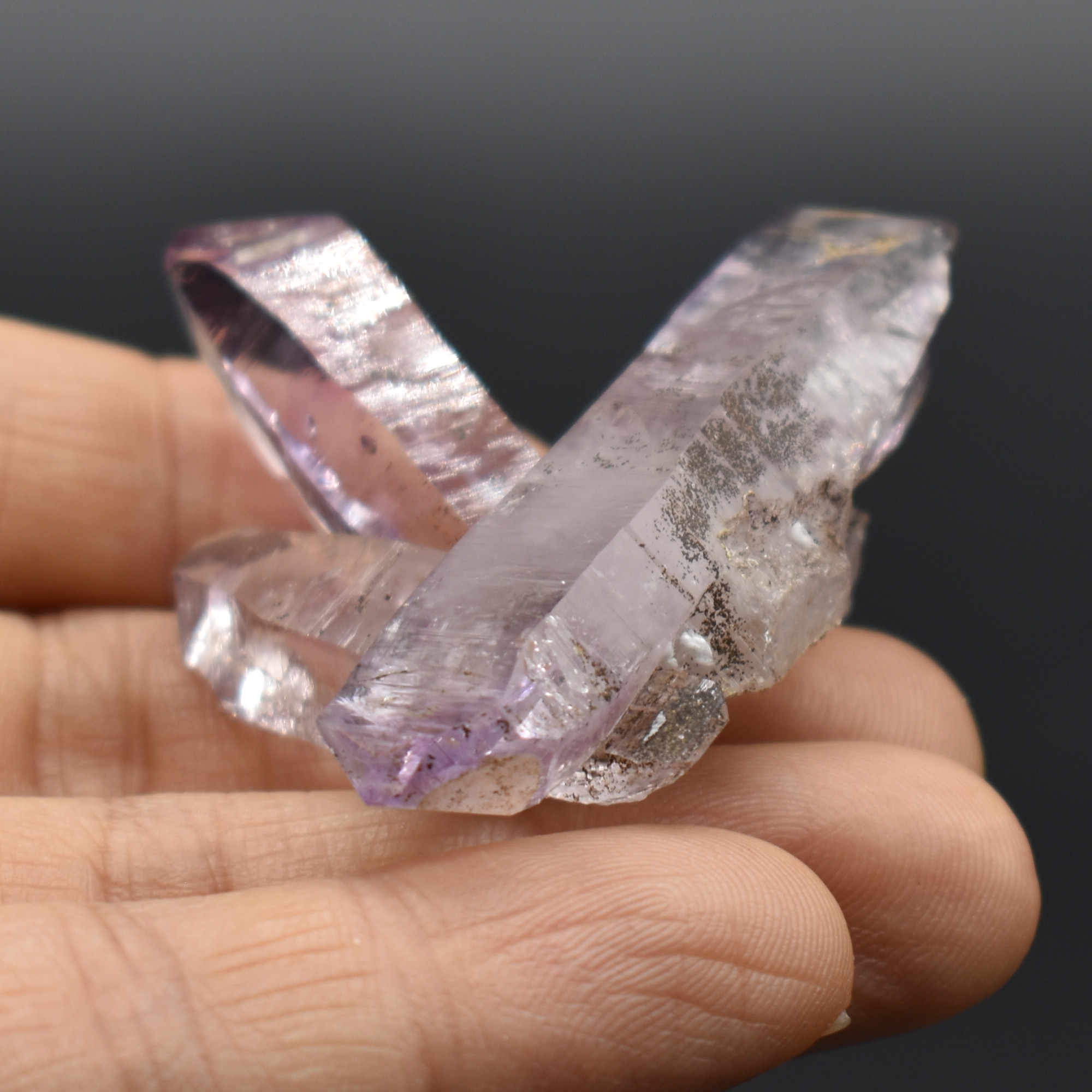 Vera Cruz Amethyst Raw Crystal Cluster - 25 grams - #20 - Image 4