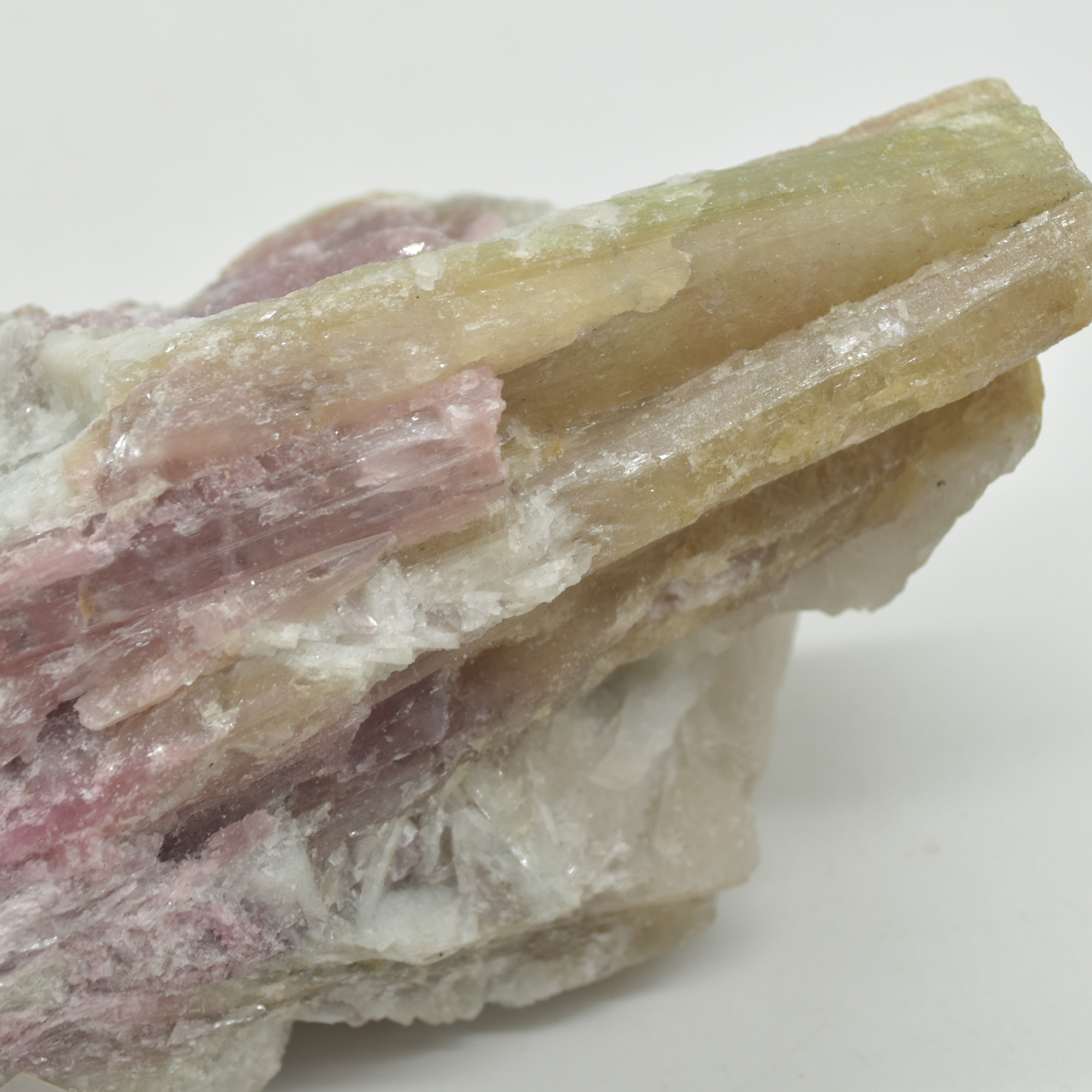 Raw Rubelite - Quartz Matrix with Pink Tourmaline Specimen Rock - 454 grams #01 - Image 8
