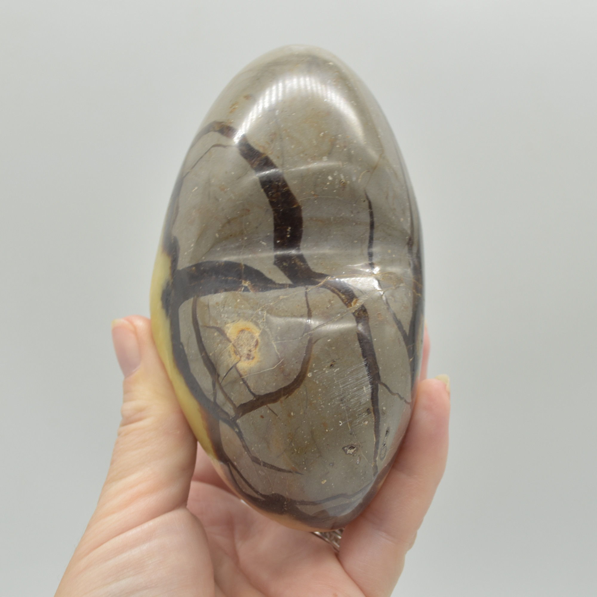 Large Septarian (AKA Dragon Stone) Crystal Puffy Heart - 9cm - 911 grams #02 - Image 4