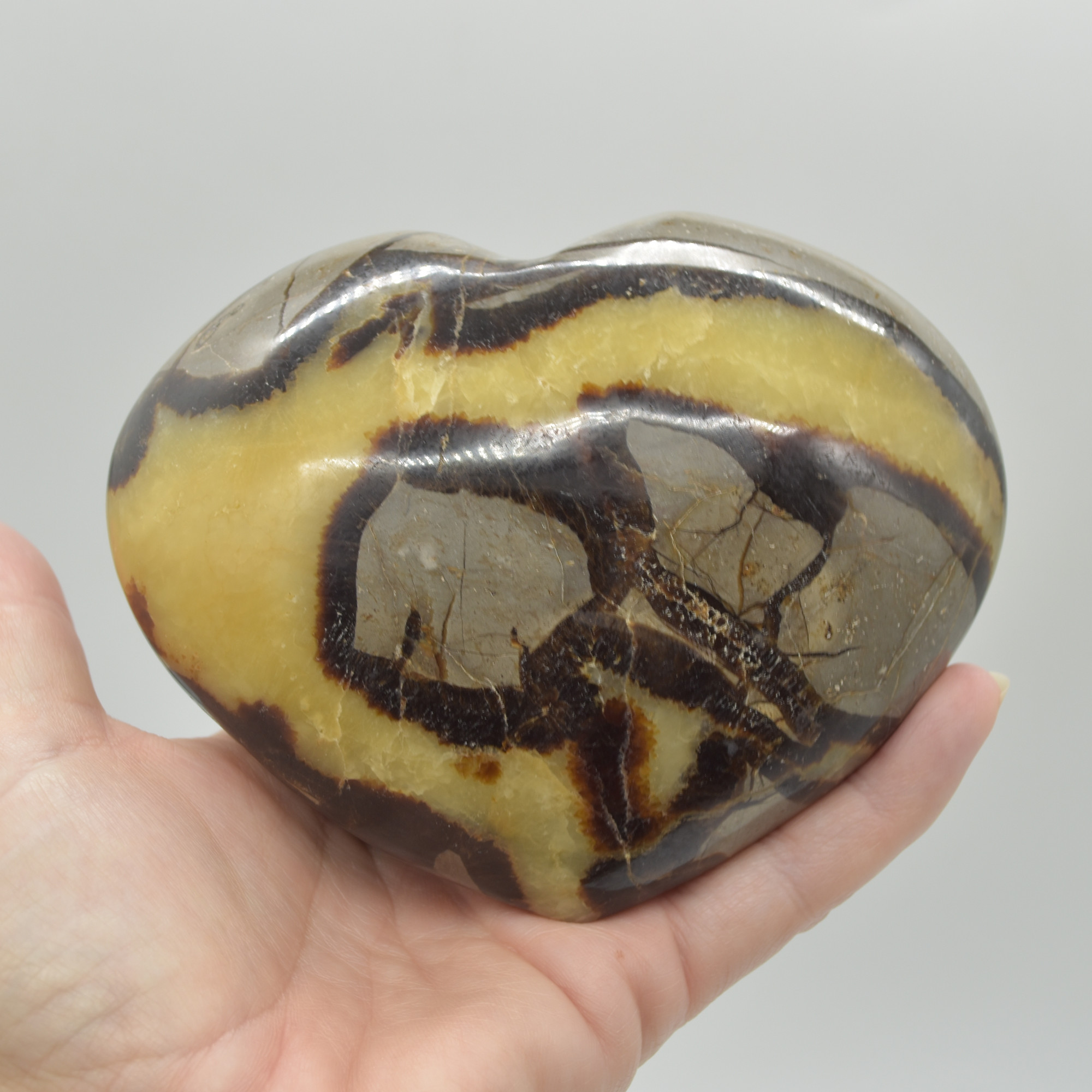 Large Septarian (AKA Dragon Stone) Crystal Puffy Heart - 9cm - 911 grams #02 - Image 6