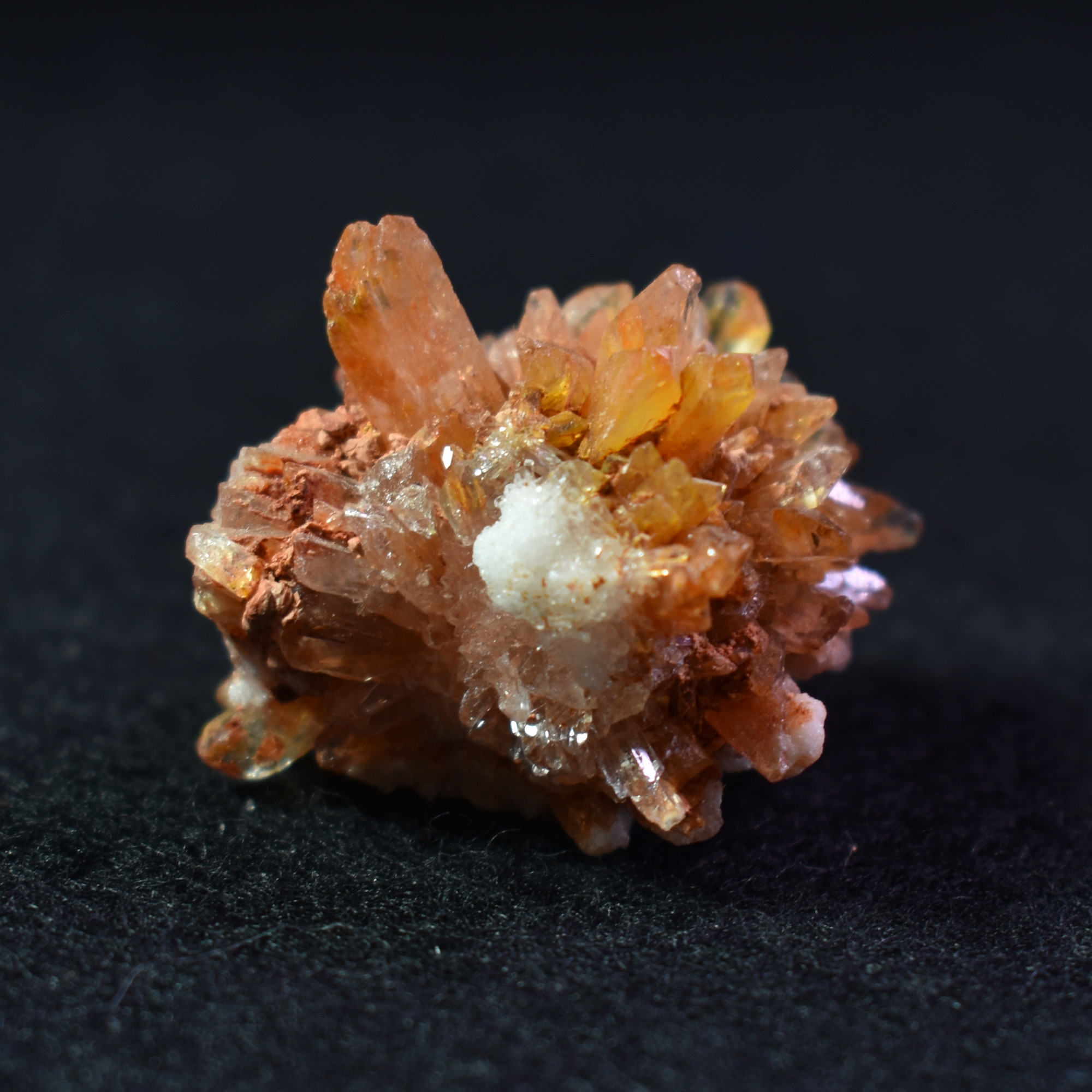 Creedite Crystal Cluster Specimen with Fluorite and Gearksutite from Navidad Mine, Durango Mexico - 15.4 grams #03 - Image 3