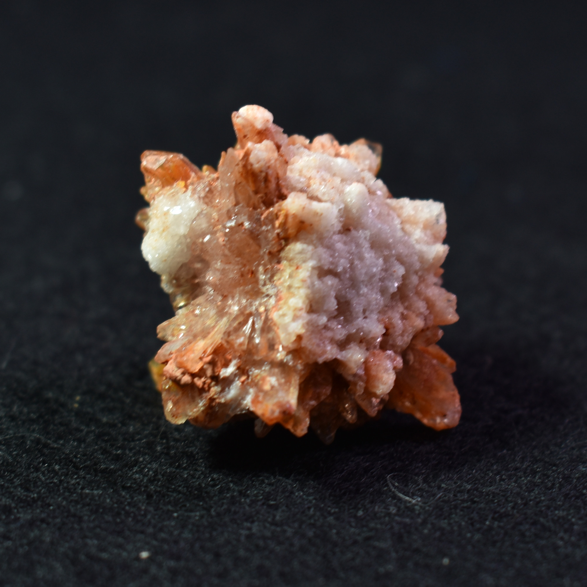 Creedite Crystal Cluster Specimen with Fluorite and Gearksutite from Navidad Mine, Durango Mexico - 15.4 grams #03 - Image 4