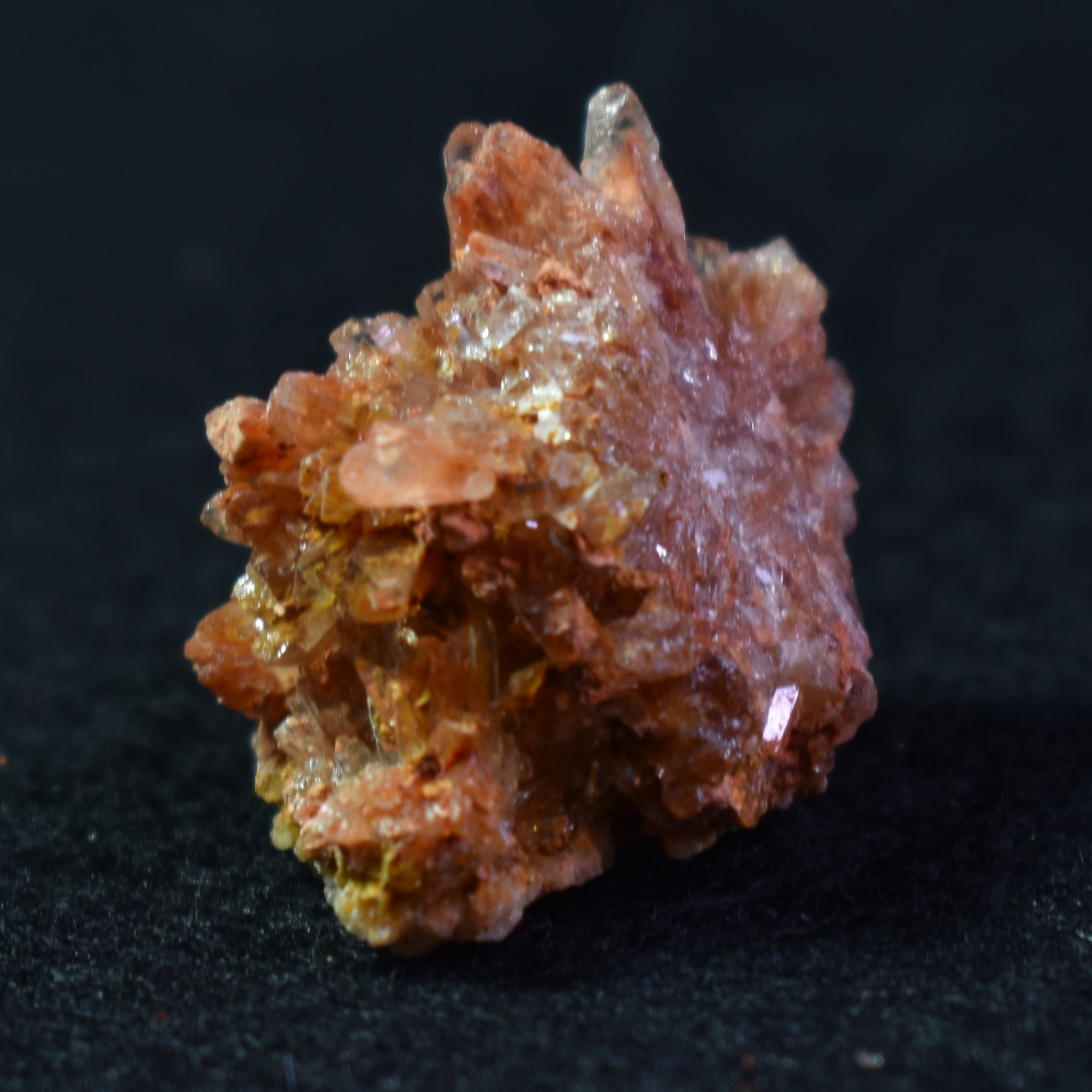 Creedite Crystal Cluster Specimen with Fluorite from Navidad Mine, Durango Mexico - 10 grams #26 - Image 2