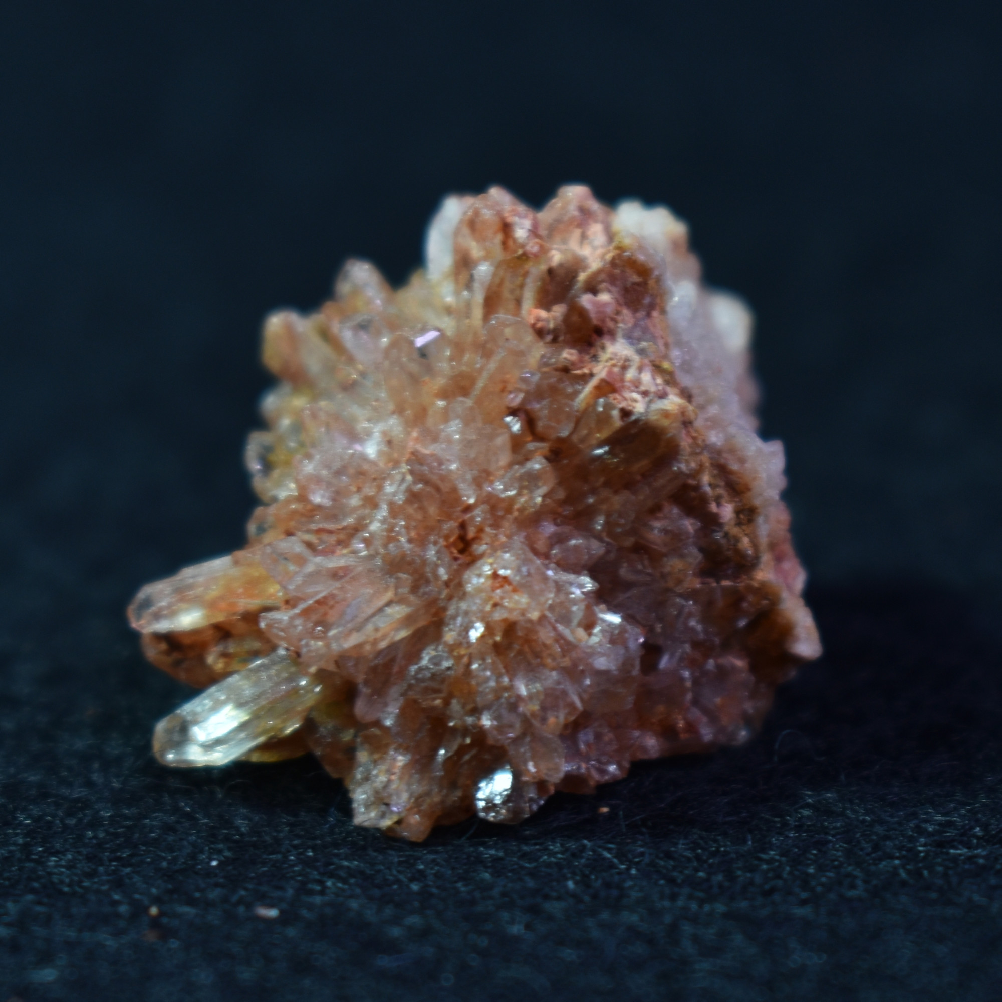 Creedite Crystal Cluster Specimen with Fluorite from Navidad Mine, Durango Mexico - 10 grams #26 - Image 4