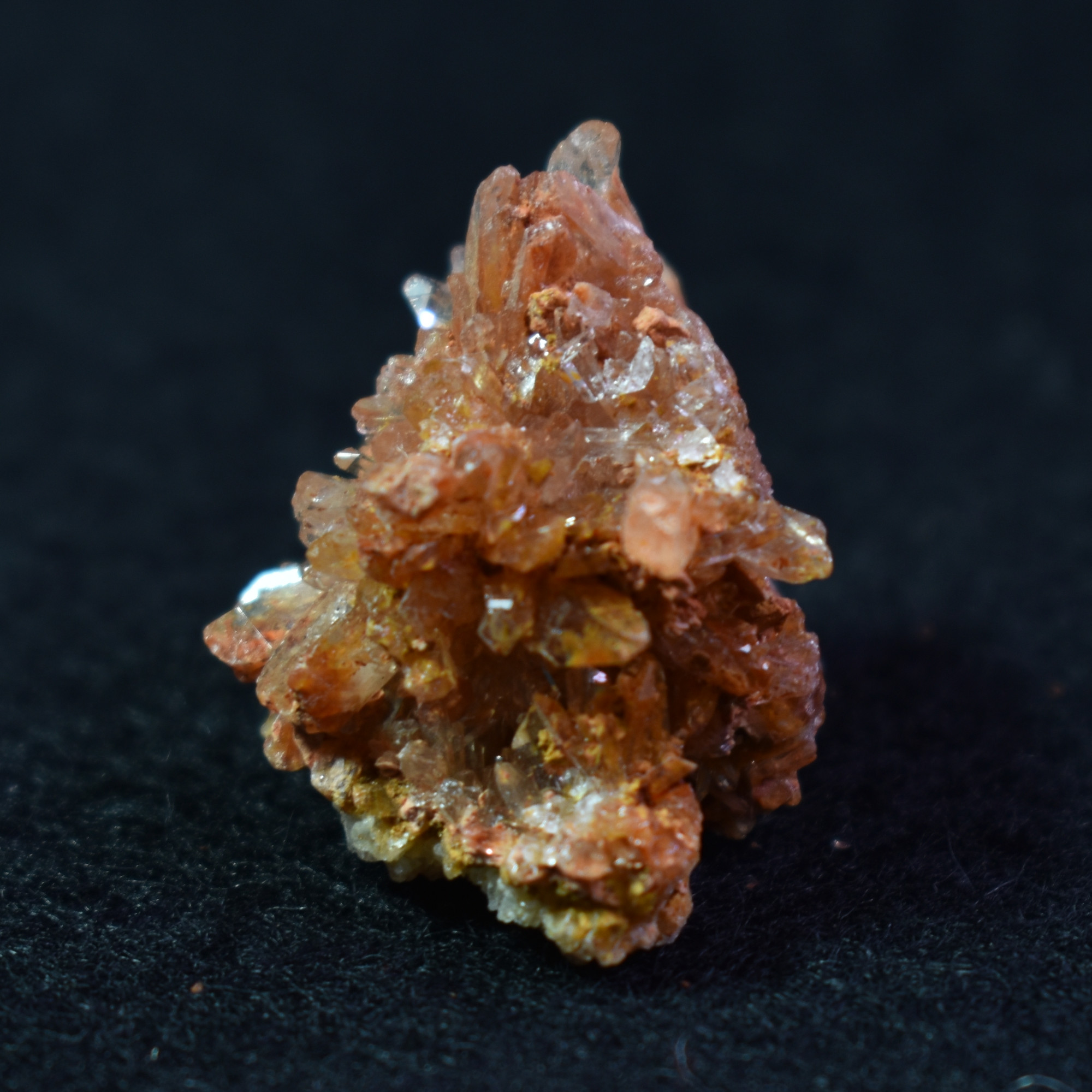 Creedite Crystal Cluster Specimen with Fluorite from Navidad Mine, Durango Mexico - 10 grams #26 - Image 6