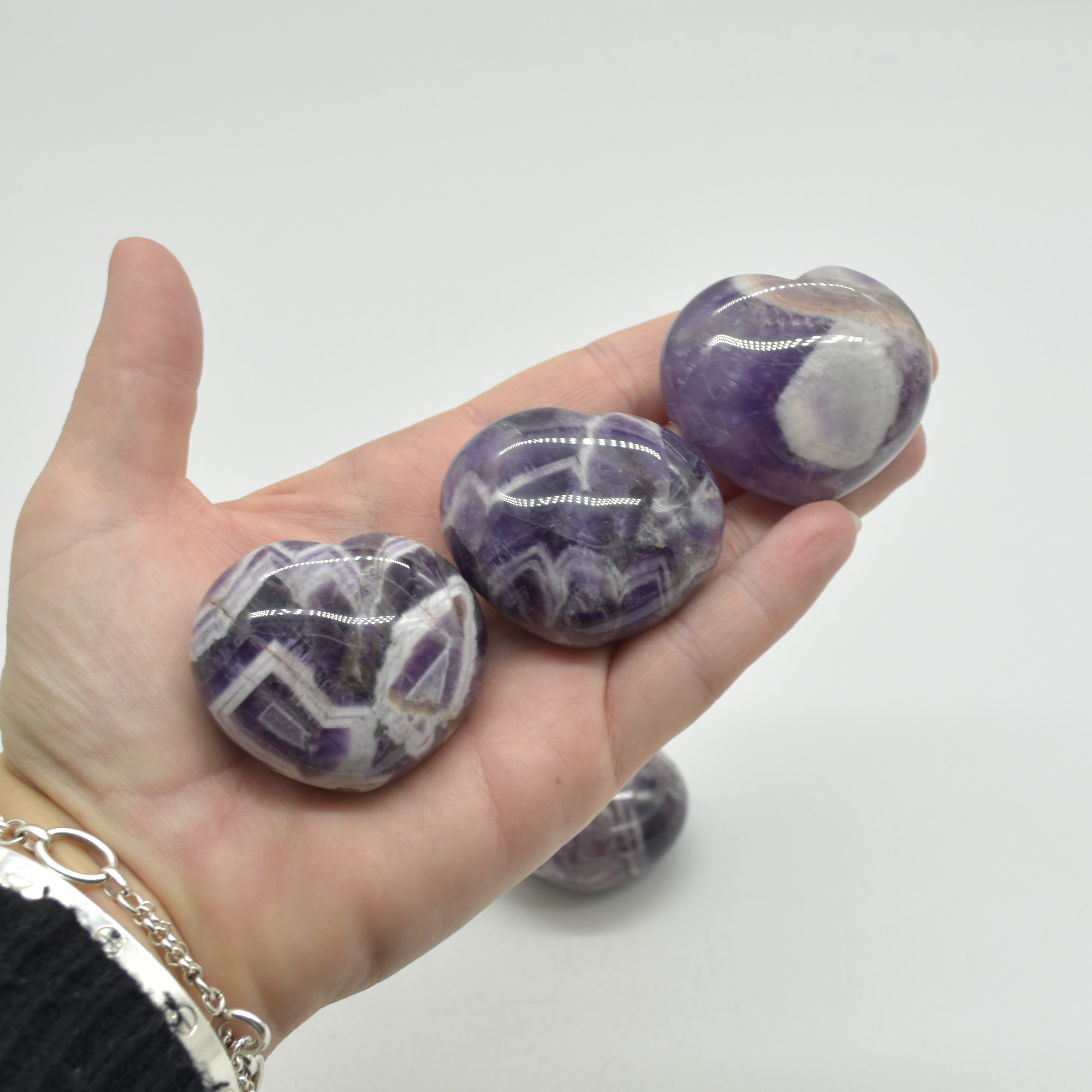 Chevron Amethyst Crystal Puffy Heart - 4.5cm x 2.5cm - 1 Count - Image 4