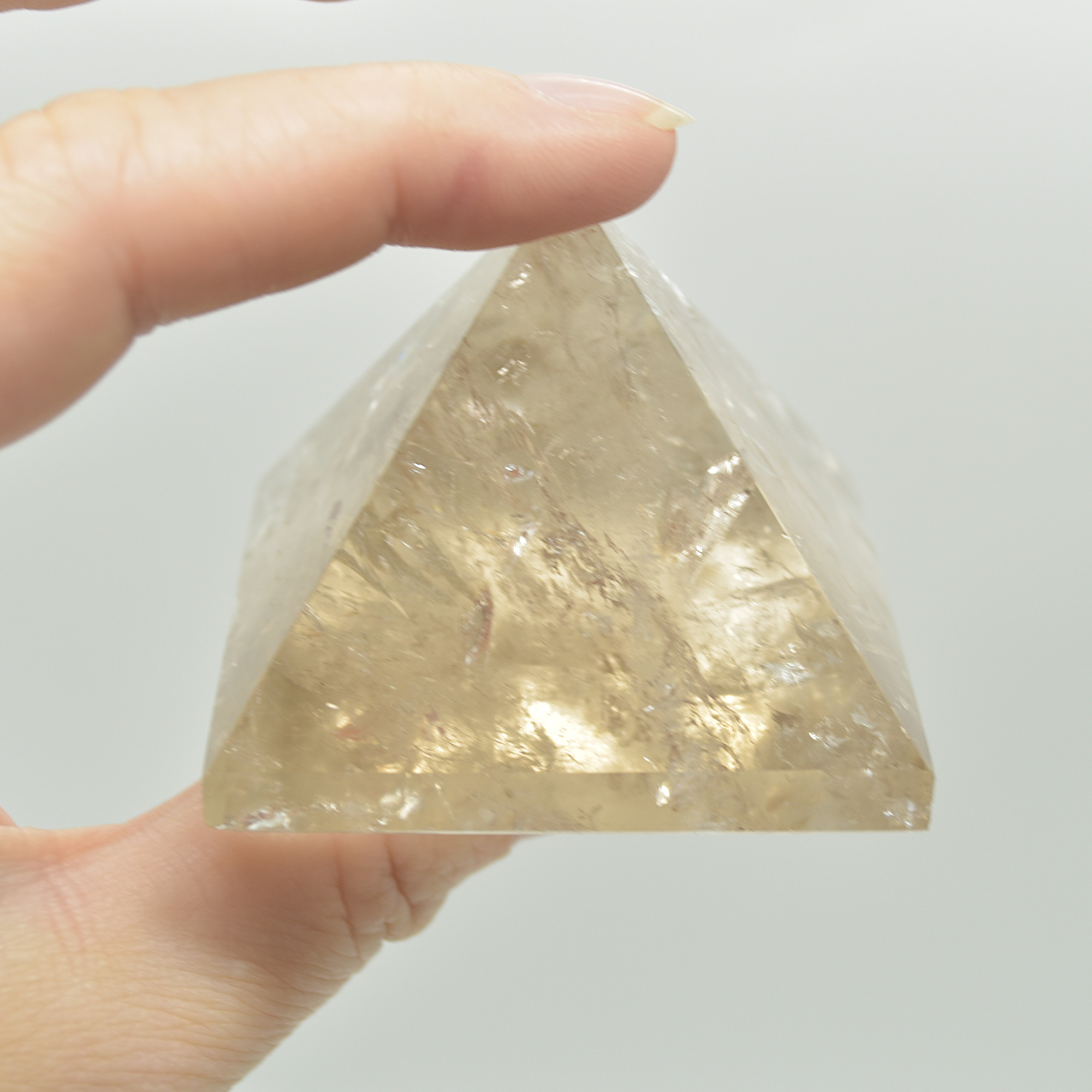 Pale Smoky Quartz Crystal Pyramid - 5cm - 80 - 100 grams - Image 6