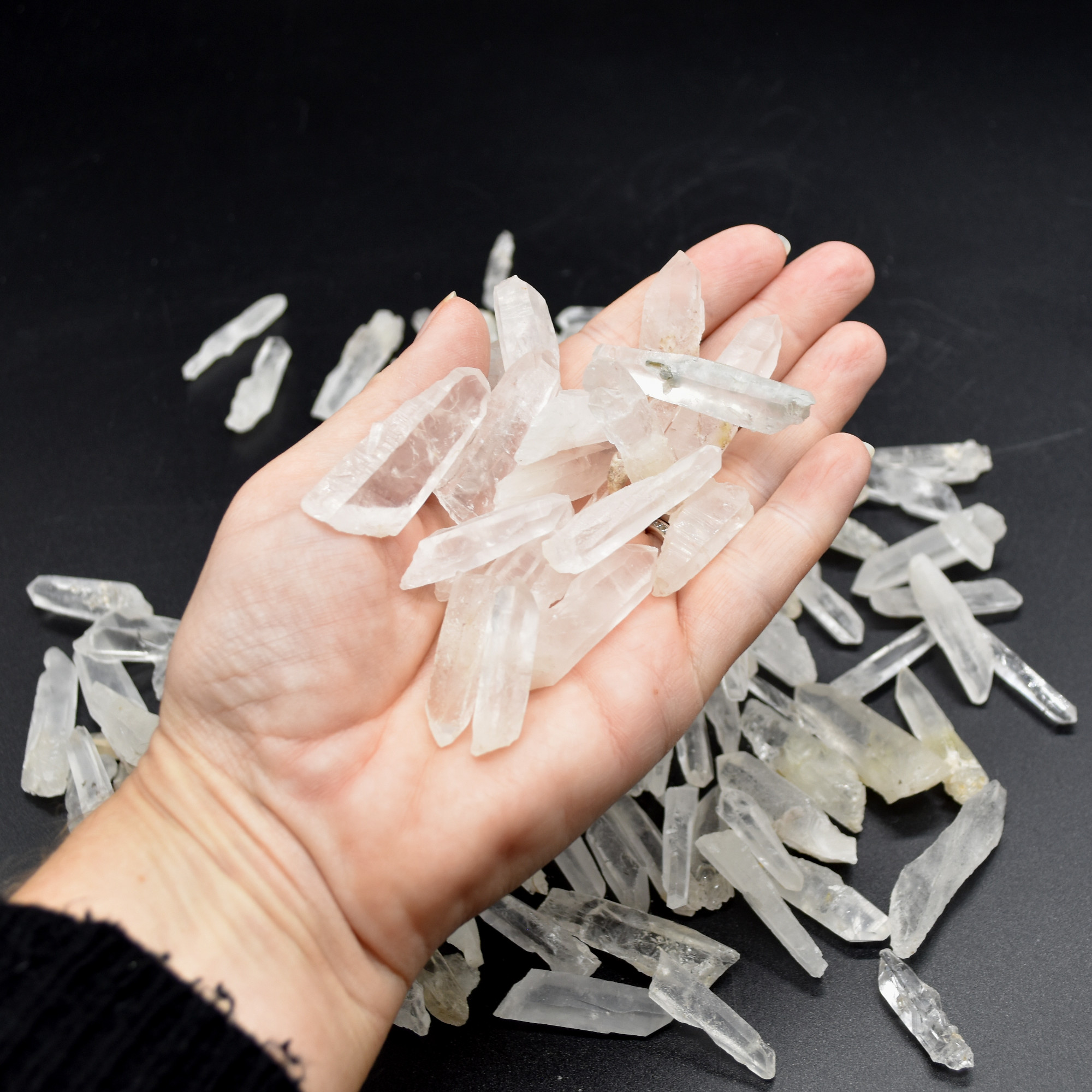 Brazil Lemurian Quartz Clear Quartz Crystal Points - Great for making Crystal Grids - 3.5cm - 4.5cm - 20, 50 or 90 grams - Image 4