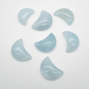 Aquamarine Crystal Moon - 3cm - 1 count