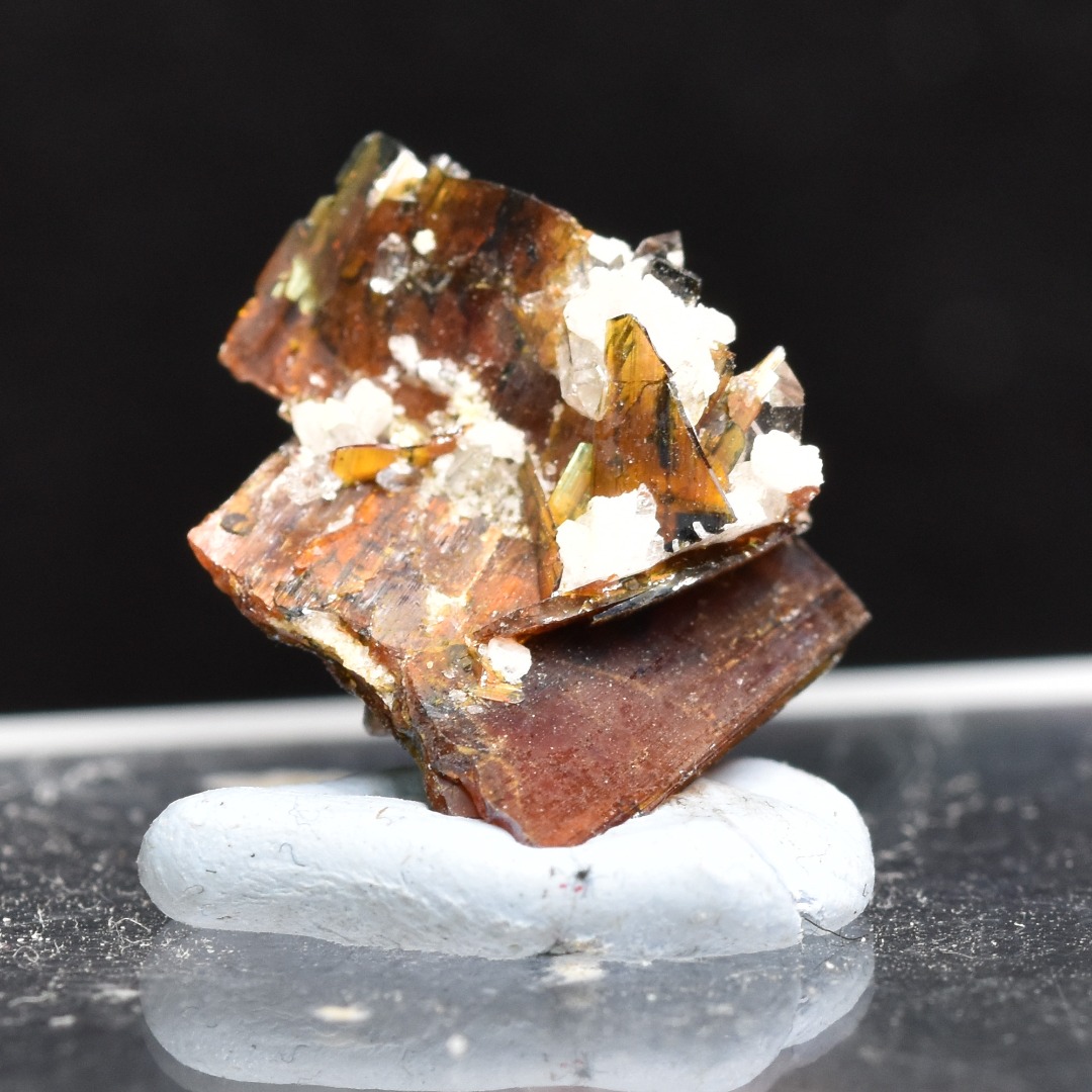 Red Brookite Crystal Specimen with Quartz RARE from Pakistan - 2ct, 0.47grams - 1.2cm