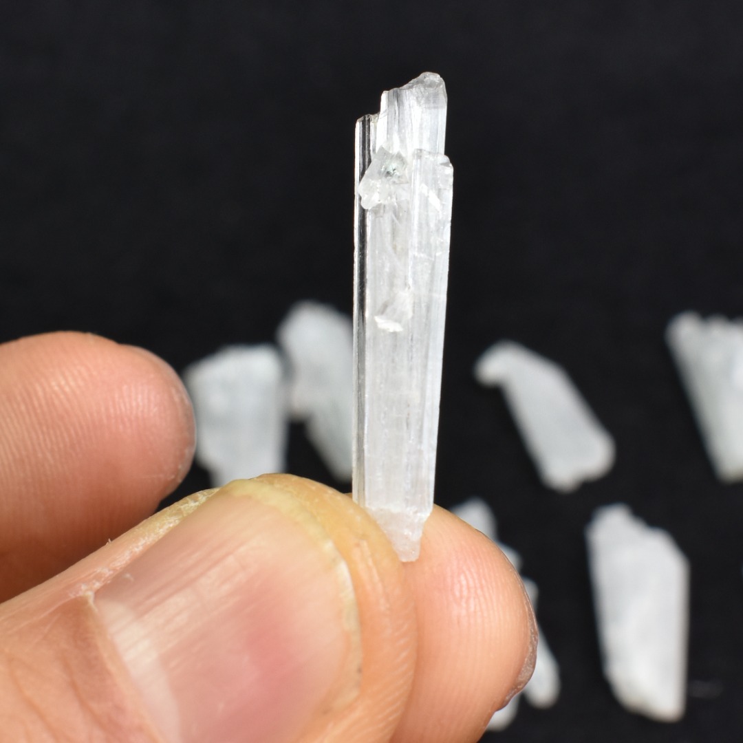 Natural Scolecite Mini Spray, Synergy 12, Raw Crystal Specimen with Apophyllite from India - 1 Count - Image 4