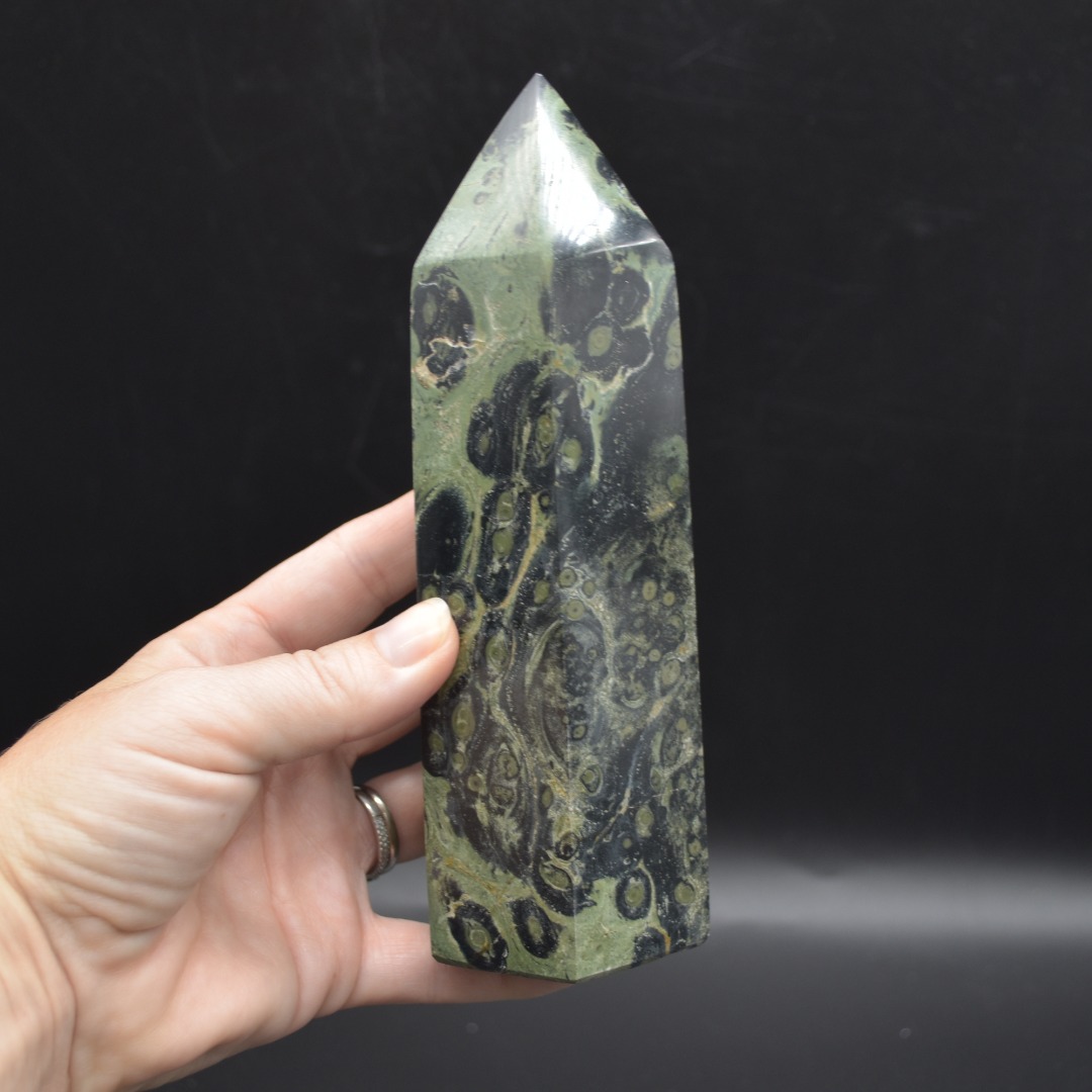 Kambaba Jasper Crystal Point, Tower, Wand - 16.5cm - 870 grams - Image 3