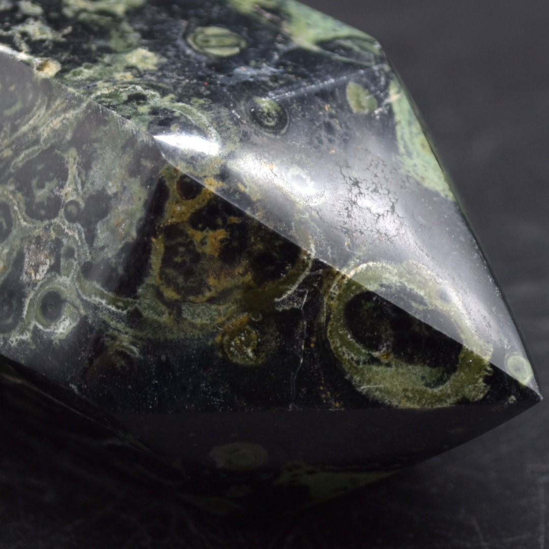 Kambaba Jasper Crystal Point, Tower, Wand - 17.5cm - 837 grams - Image 8