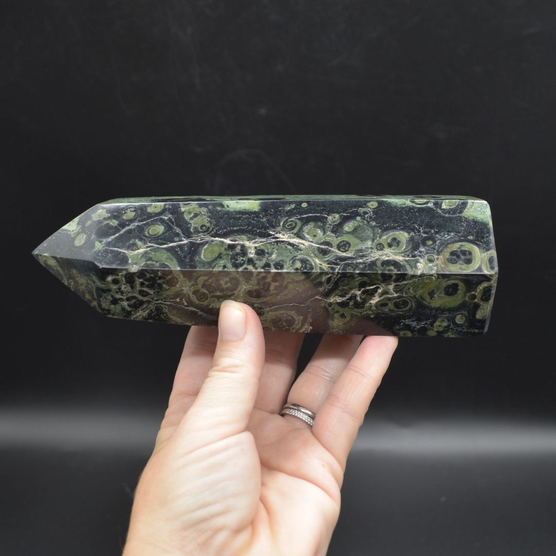 Kambaba Jasper Crystal Point, Tower, Wand - 17.5cm - 837 grams - Image 3