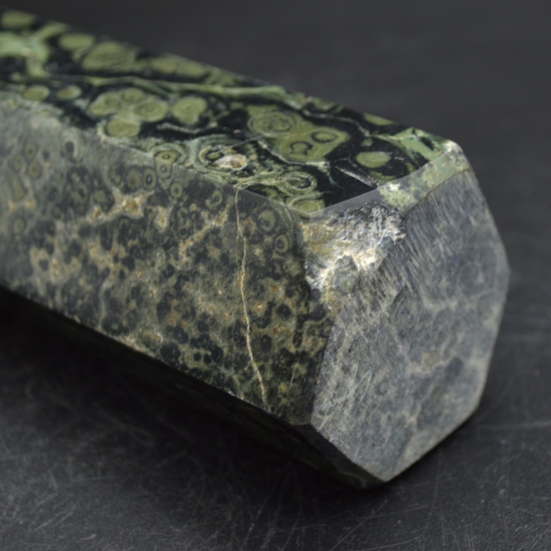 Kambaba Jasper Crystal Point, Tower, Wand - 16.4cm - 794 grams - Image 5