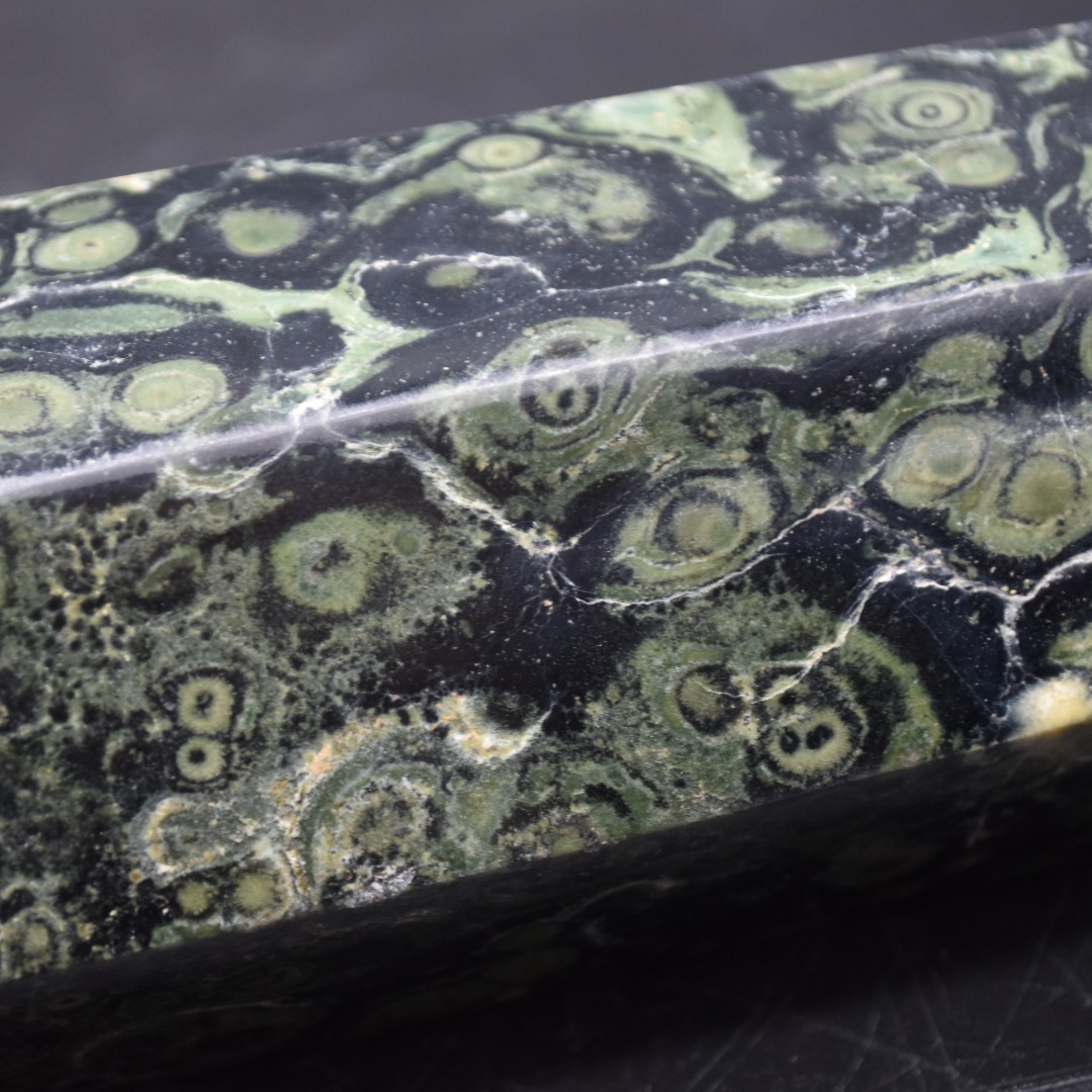 Kambaba Jasper Crystal Point, Tower, Wand - 16.4cm - 794 grams - Image 7