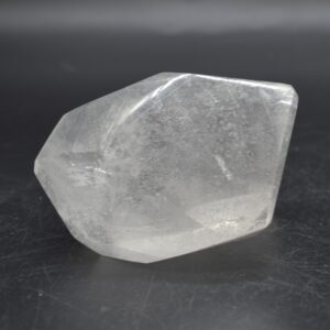 Clear Quartz Crystal Free Form - 484 grams - 8.7cm x 6.5cm x 5.7cm