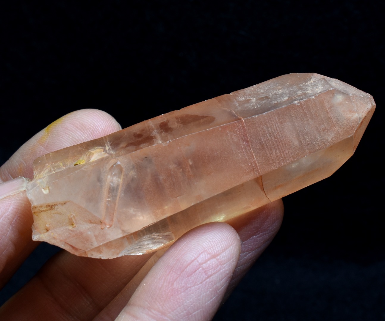 Tangerine Lemurian Quartz Crystal Point, Tower, Wand from Brazil - 6.8cm - 55 grams - Image 3