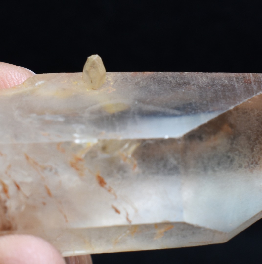 Tangerine Lemurian Quartz TWIN Crystal Point, Tower, Wand from Brazil - 5.7cm - 33 grams - Image 2