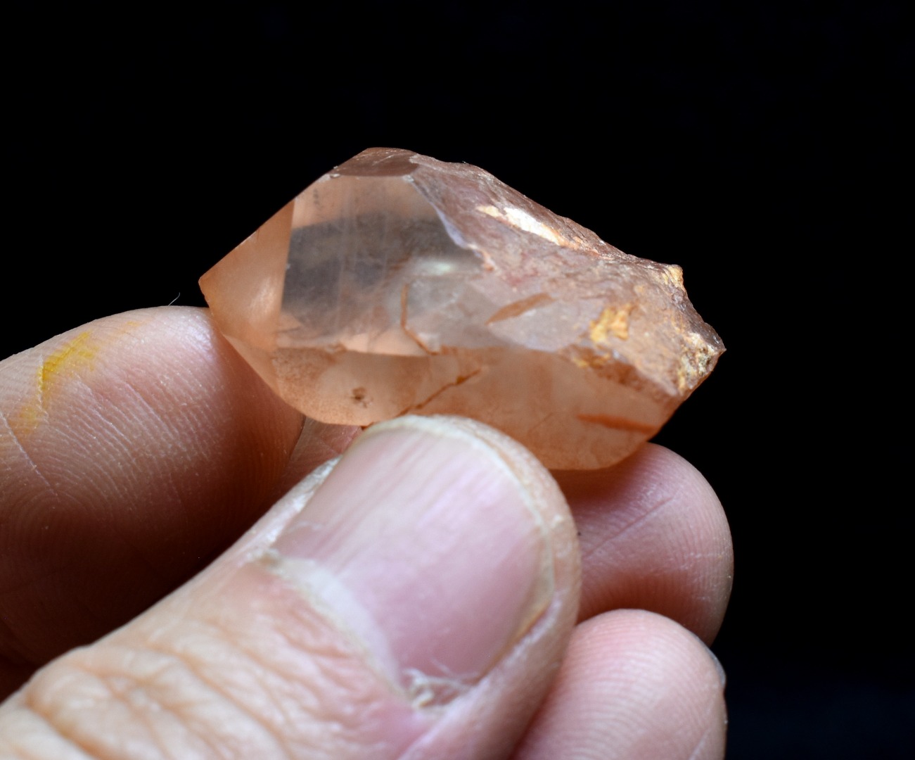 Tangerine Lemurian Quartz Crystal Point, Tower, Wand from Brazil - 3cm - 11 grams - Image 2