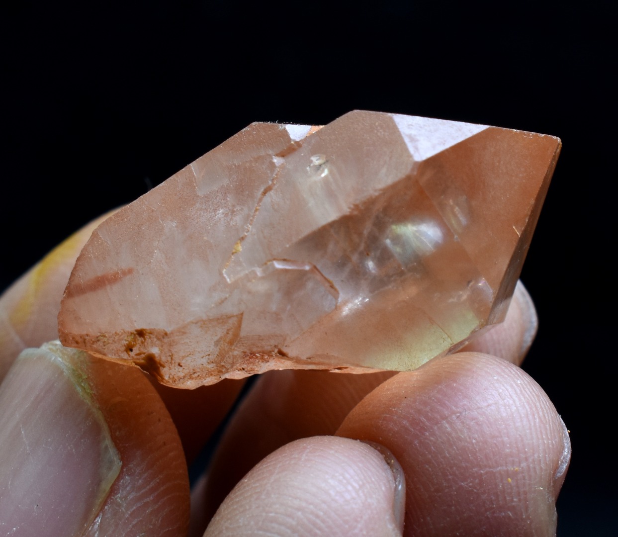 Tangerine Lemurian Quartz Crystal Point, Tower, Wand from Brazil - 3cm - 11 grams - Image 5