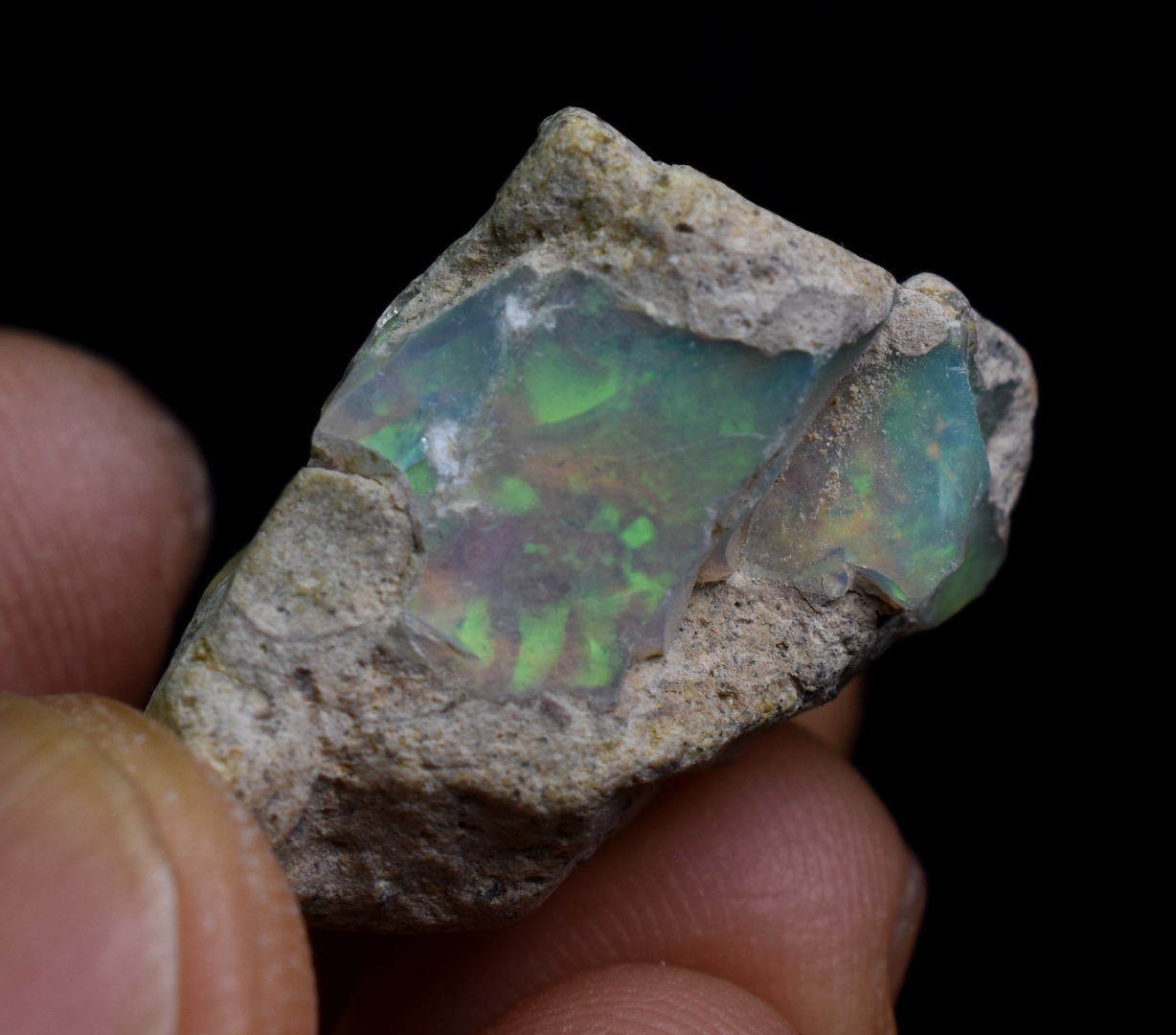Large Ethiopian Welo Rough Opal Top Grade Specimen - 34ct weight #113 - Image 7