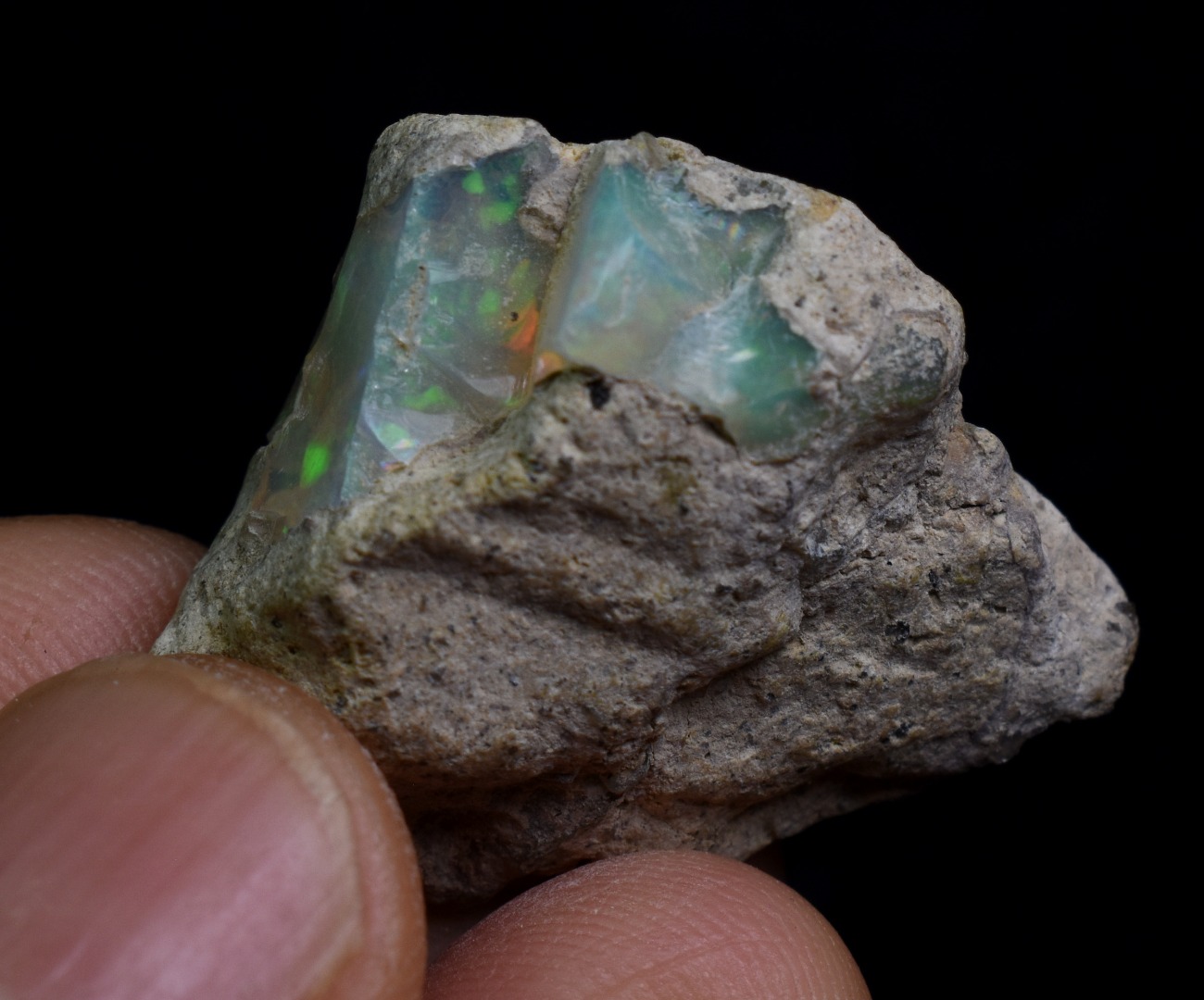 Large Ethiopian Welo Rough Opal Top Grade Specimen - 34ct weight #113 - Image 5