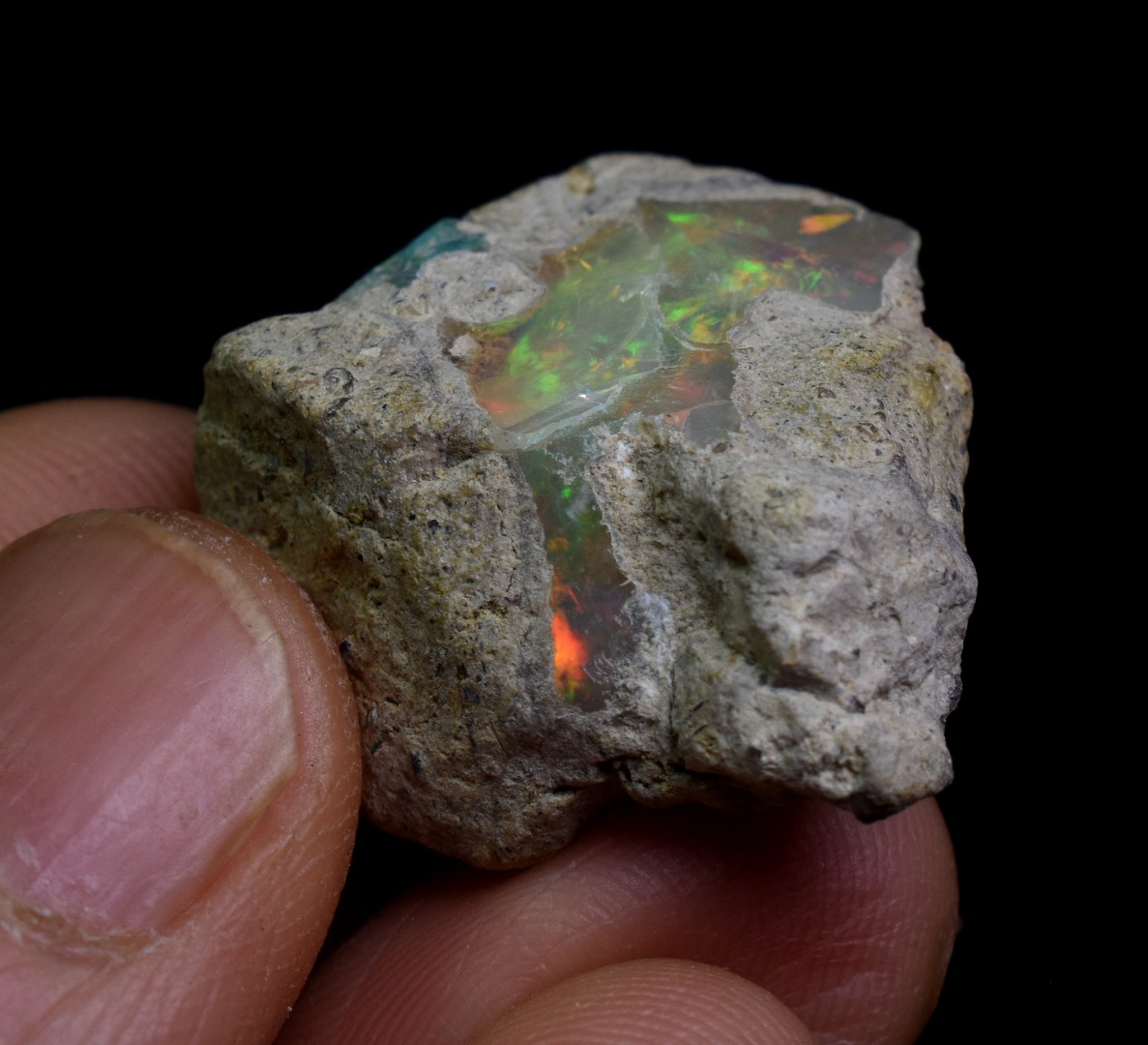 Large Ethiopian Welo Rough Opal Top Grade Specimen - 34ct weight #113 - Image 9