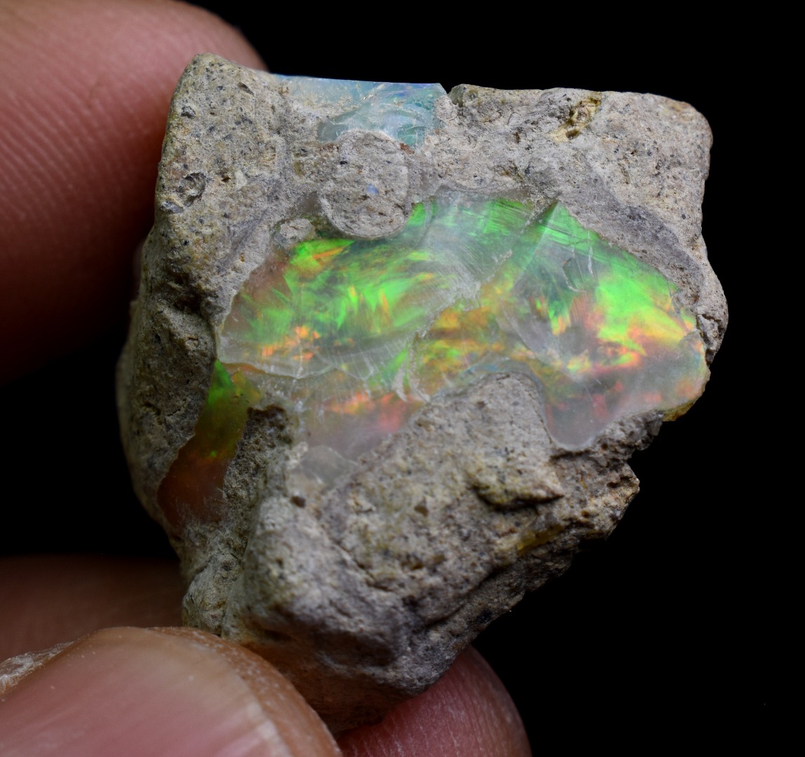 Large Ethiopian Welo Rough Opal Top Grade Specimen - 34ct weight #113 - Image 6