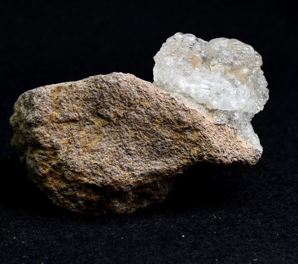 Mexican Hyalite Opal Collector Grade Specimen Stone on Matrix - UV Reactive Fluorescent - 69 grams #09 - Image 4