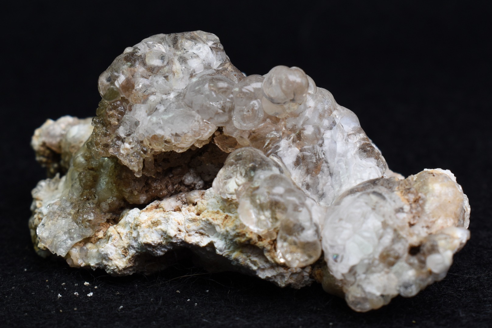 Mexican Hyalite Opal Collector Grade Specimen Stone on Chalcedony Agate - UV Reactive Fluorescent - 33 grams #10 - Image 3