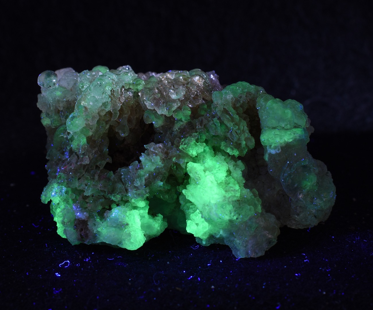 Mexican Hyalite Opal Collector Grade Specimen Stone - UV Reactive Fluorescent - 78 grams #19 - Image 8