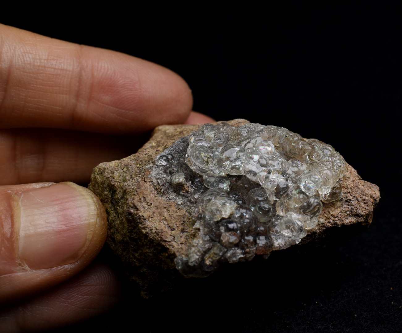 Mexican Hyalite Opal Collector Grade Specimen Stone on Matrix - UV Reactive Fluorescent - 67 grams #23 - Image 2