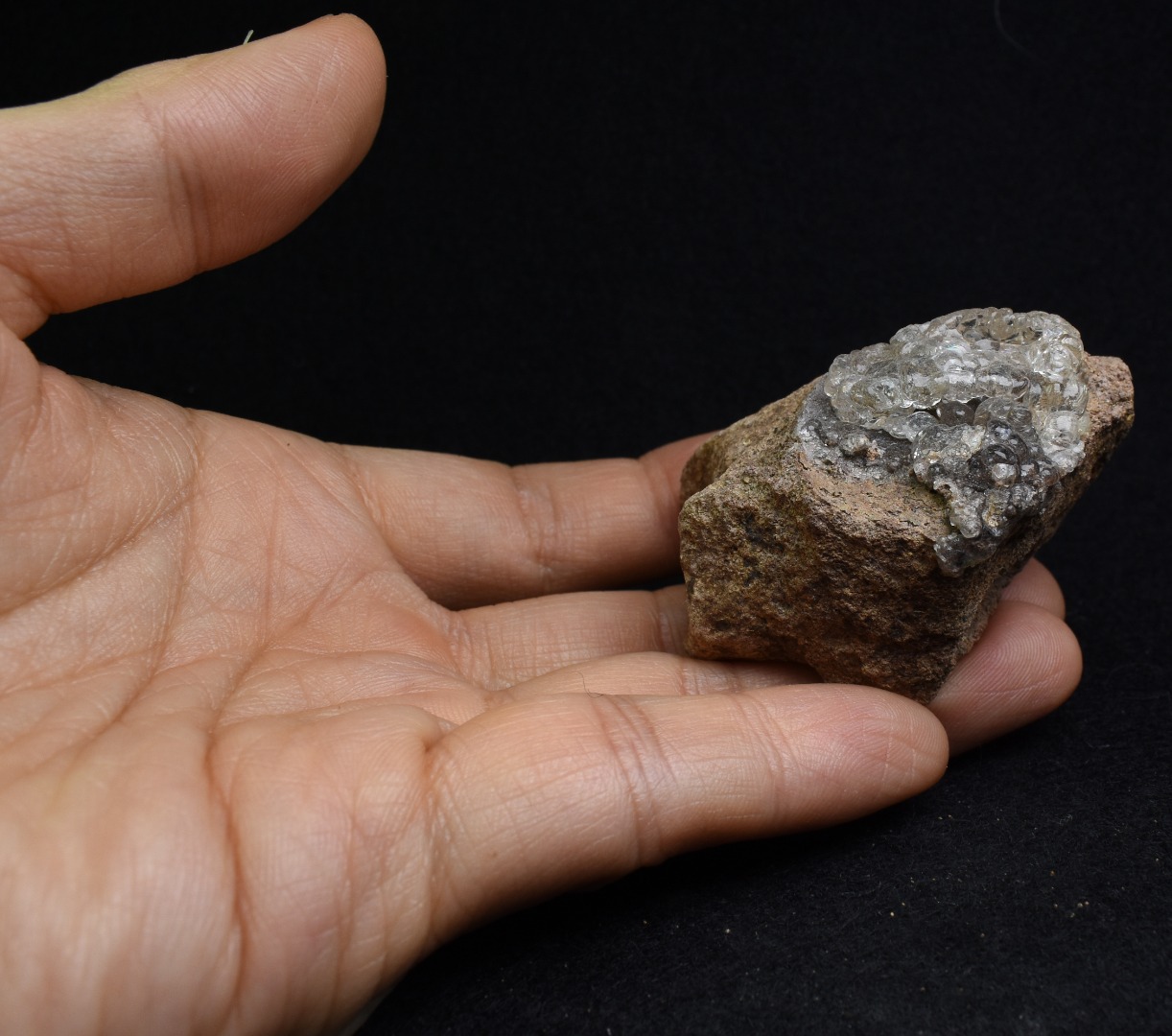 Mexican Hyalite Opal Collector Grade Specimen Stone on Matrix - UV Reactive Fluorescent - 67 grams #23 - Image 6