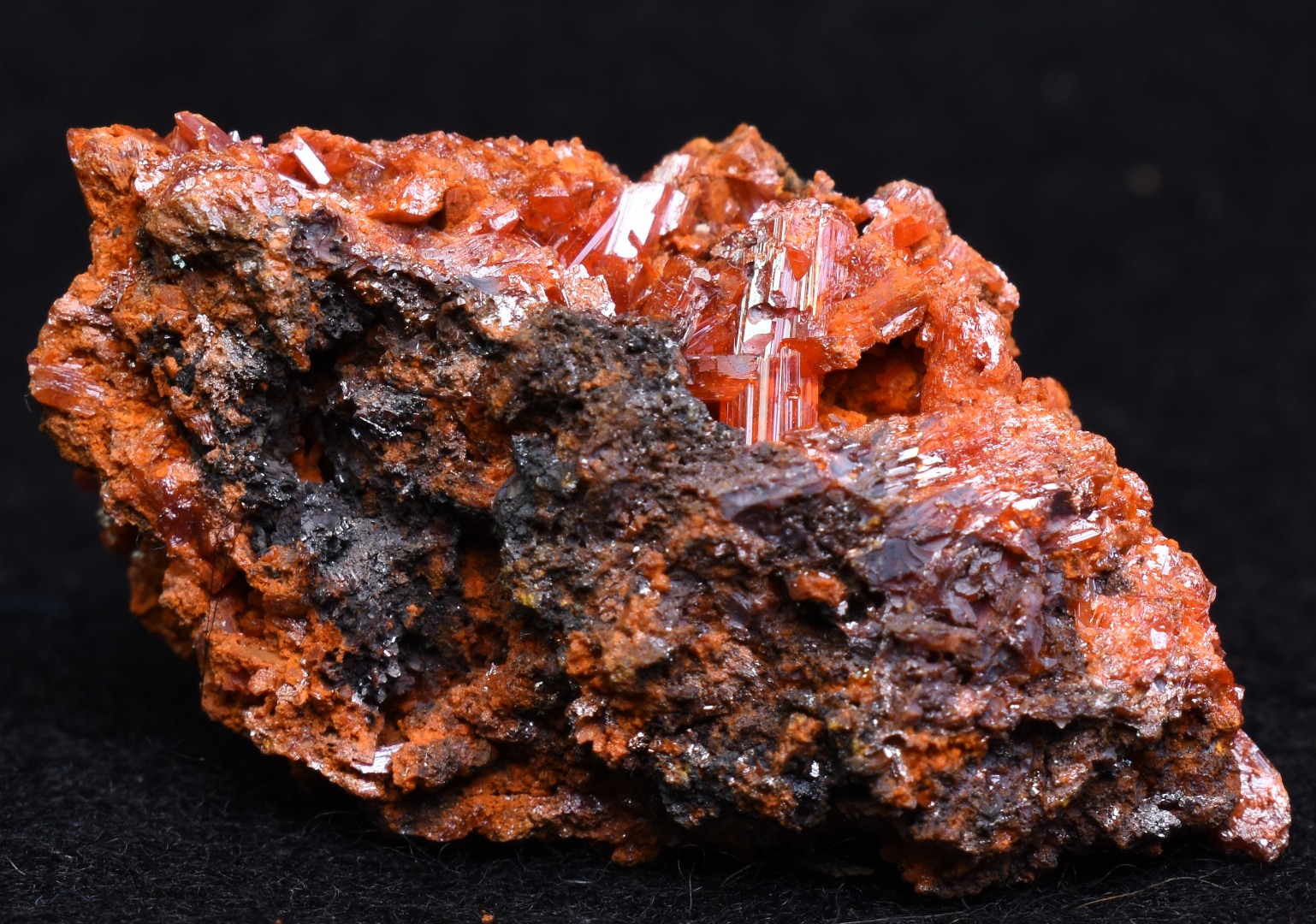 Crocoite Rare Mineral, from Red Lead Mine, Tasmania, Australia - 28 grams - 4.5cm #04 - Image 5