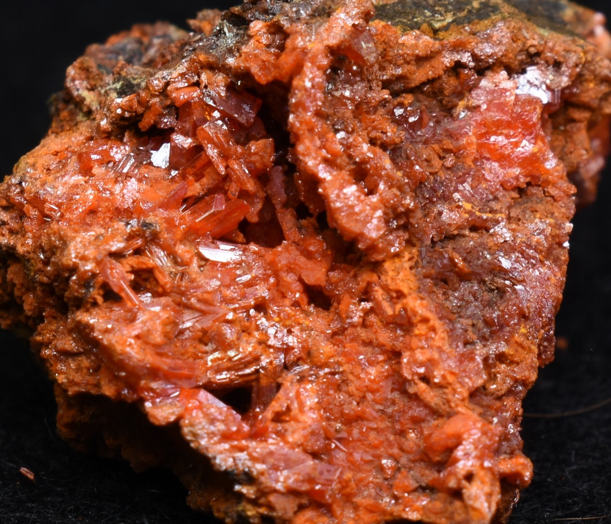 Crocoite Rare Mineral, from Red Lead Mine, Tasmania, Australia - 28 grams - 4.5cm #04 - Image 4
