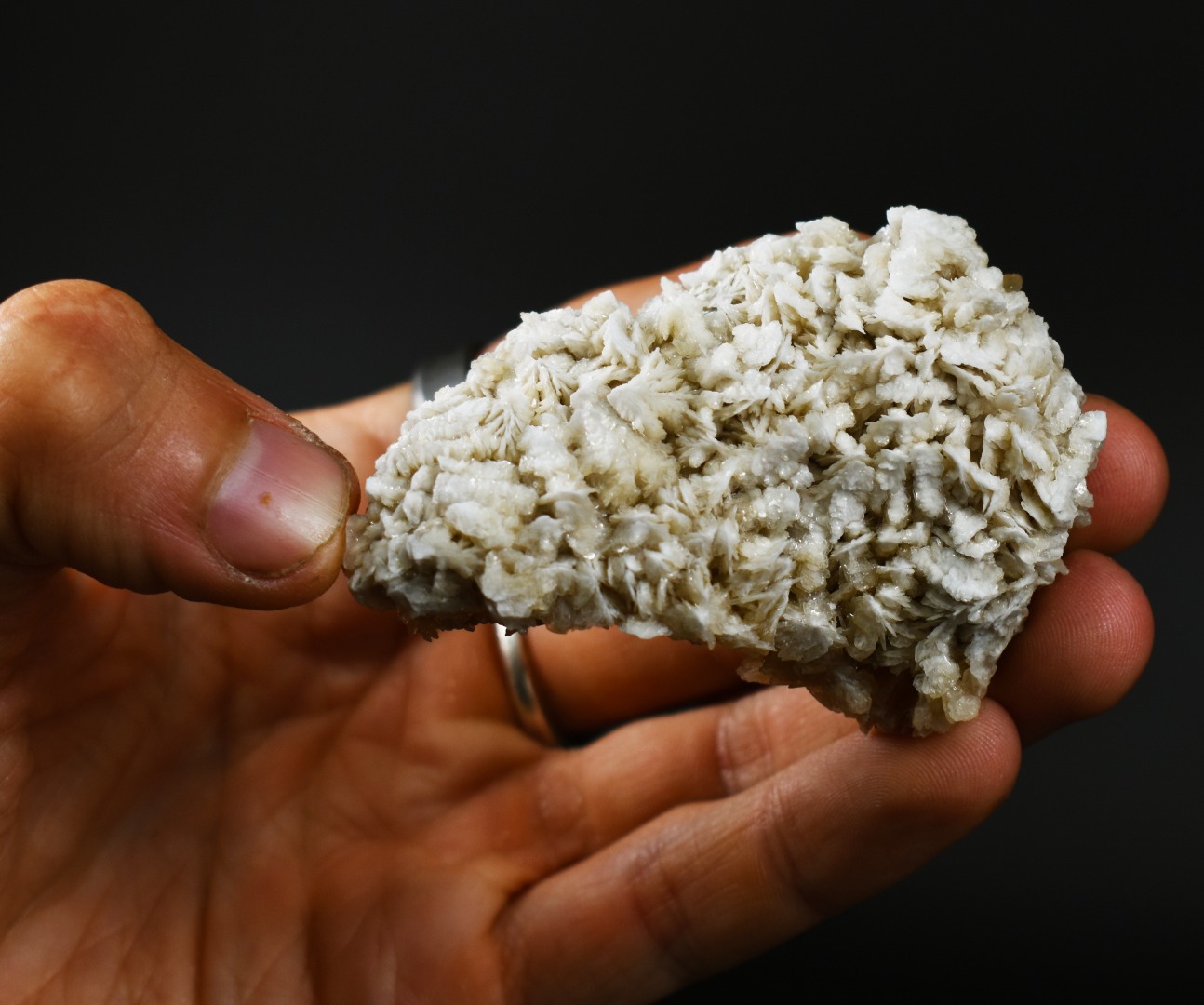 Barite, Baryte Crystal Cluster Mineral From Los Angeles County California USA - 87 grams - Image 5