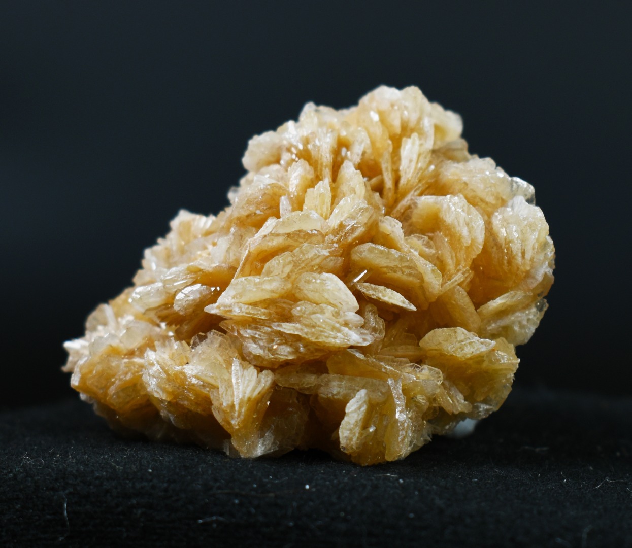 Barite, Baryte Crystal Cluster Mineral From Los Angeles County California USA - 83 grams - Image 2