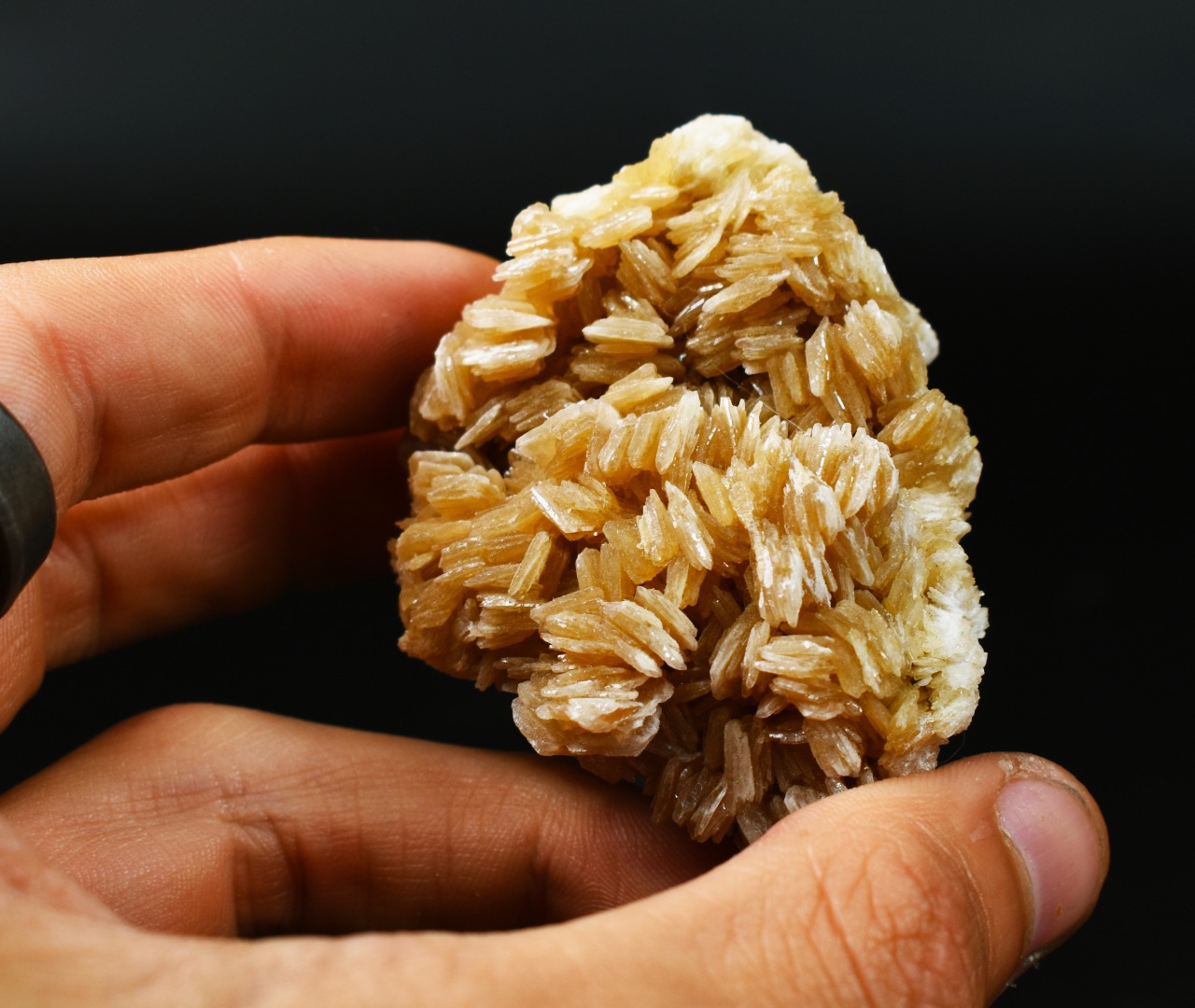 Barite, Baryte Crystal Cluster Mineral From Los Angeles County California USA - 117 grams - Image 8
