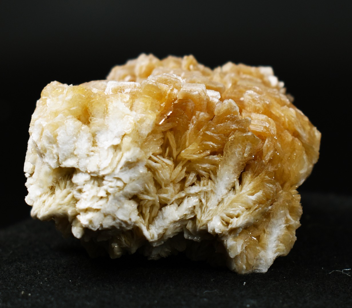 Barite, Baryte Crystal Cluster Mineral From Los Angeles County California USA - 117 grams - Image 7