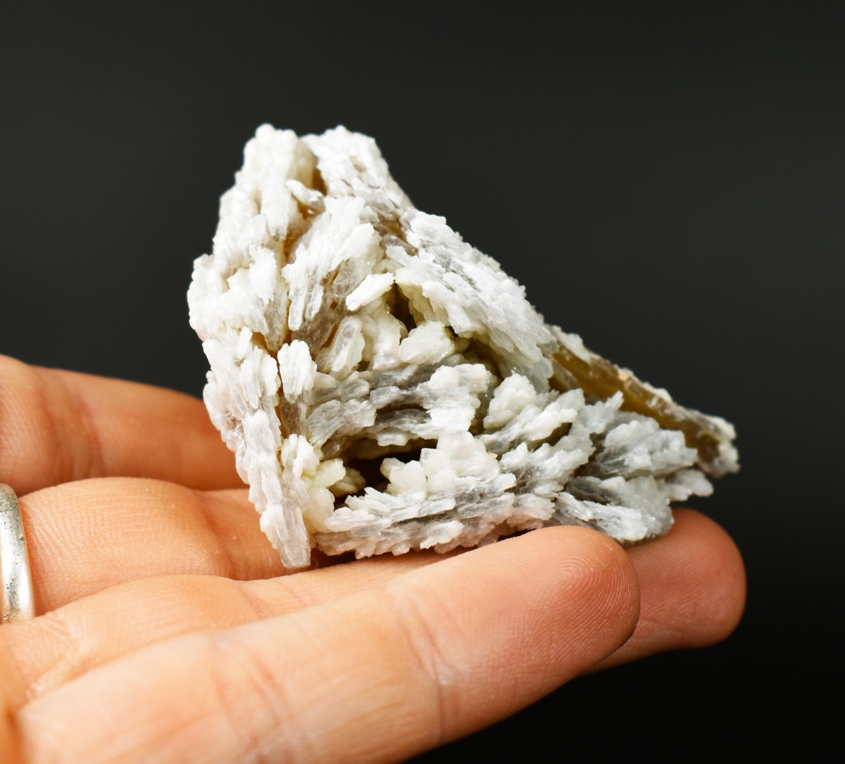 Barite, Baryte Crystal Cluster Mineral From Los Angeles County California USA - 108 grams - Image 3