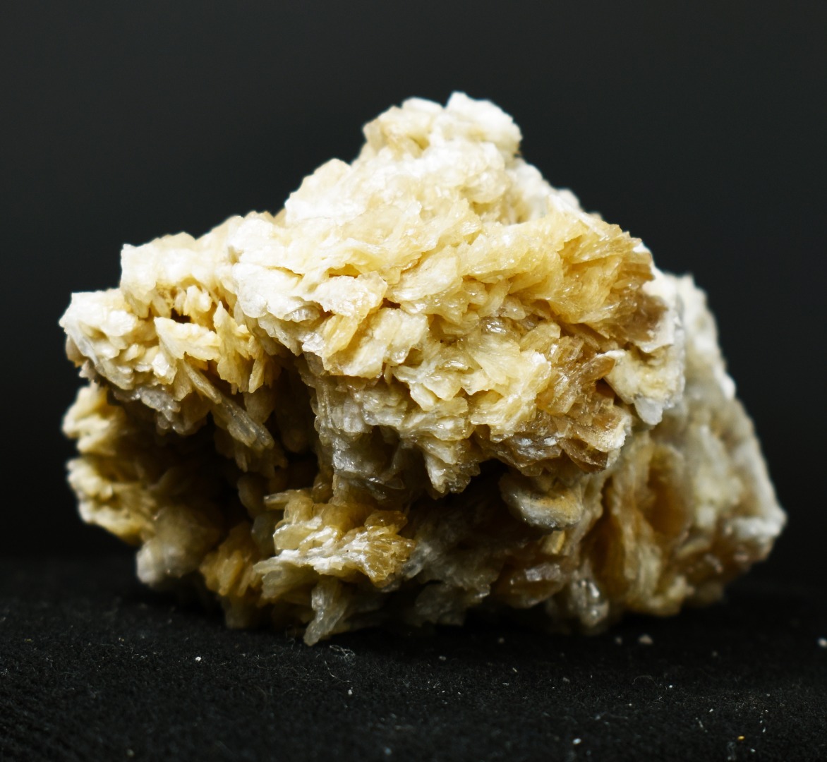 Barite, Baryte Crystal Cluster Mineral From Los Angeles County California USA - 160 grams
