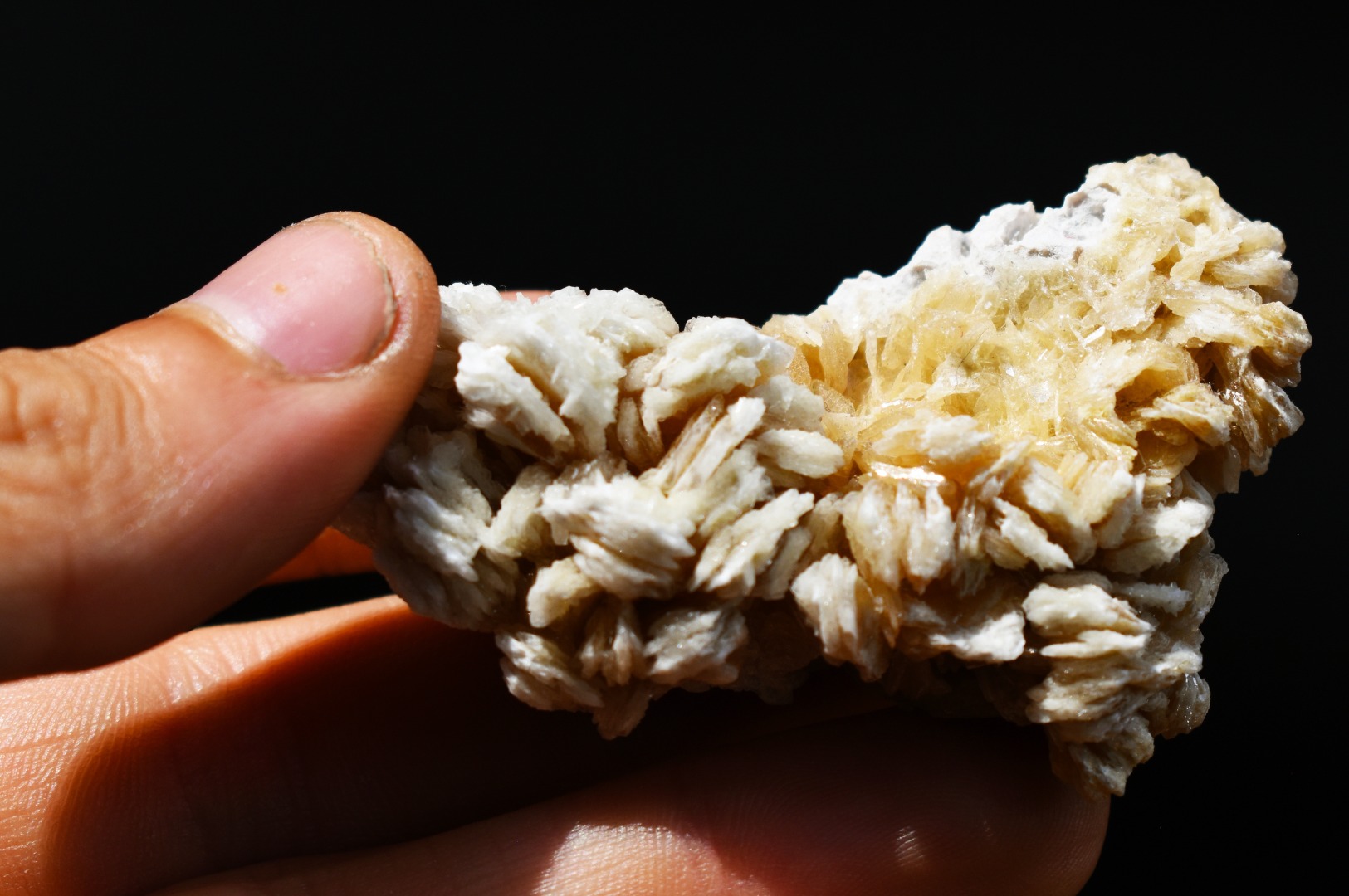 Barite, Baryte Crystal Cluster Mineral From Los Angeles County California USA - 56 grams - Image 3