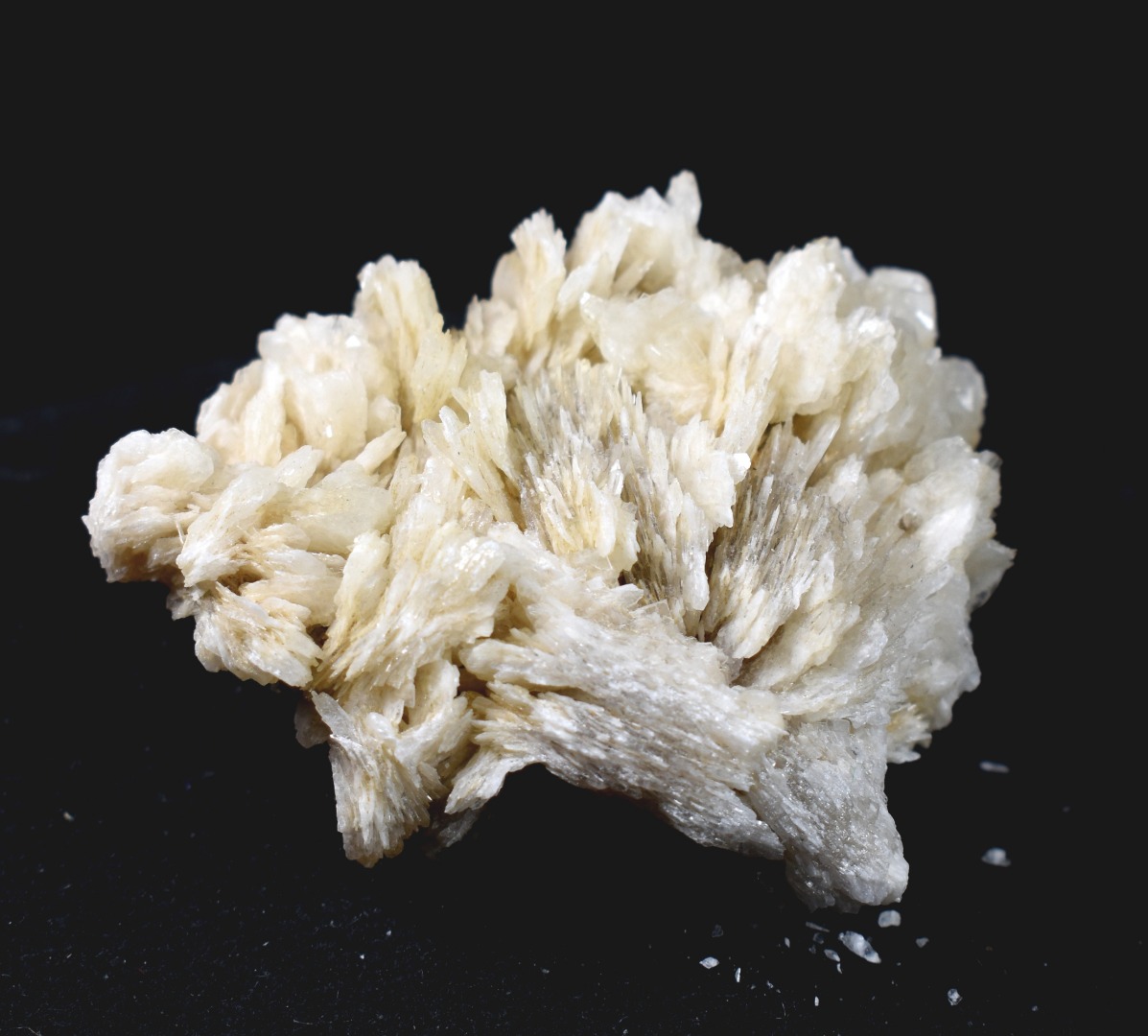 Barite, Baryte Crystal Cluster Mineral From Los Angeles County California USA - 98 grams