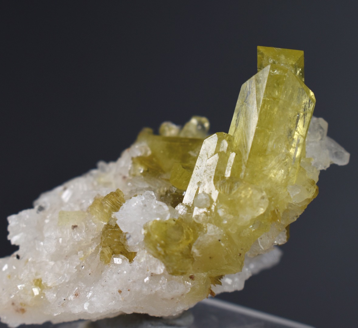 Brazilianite Crystal Cluster with Albite & Muscovite - from Linopolis, Minas Gerais, Brazil, museum quality, 36g - Image 3