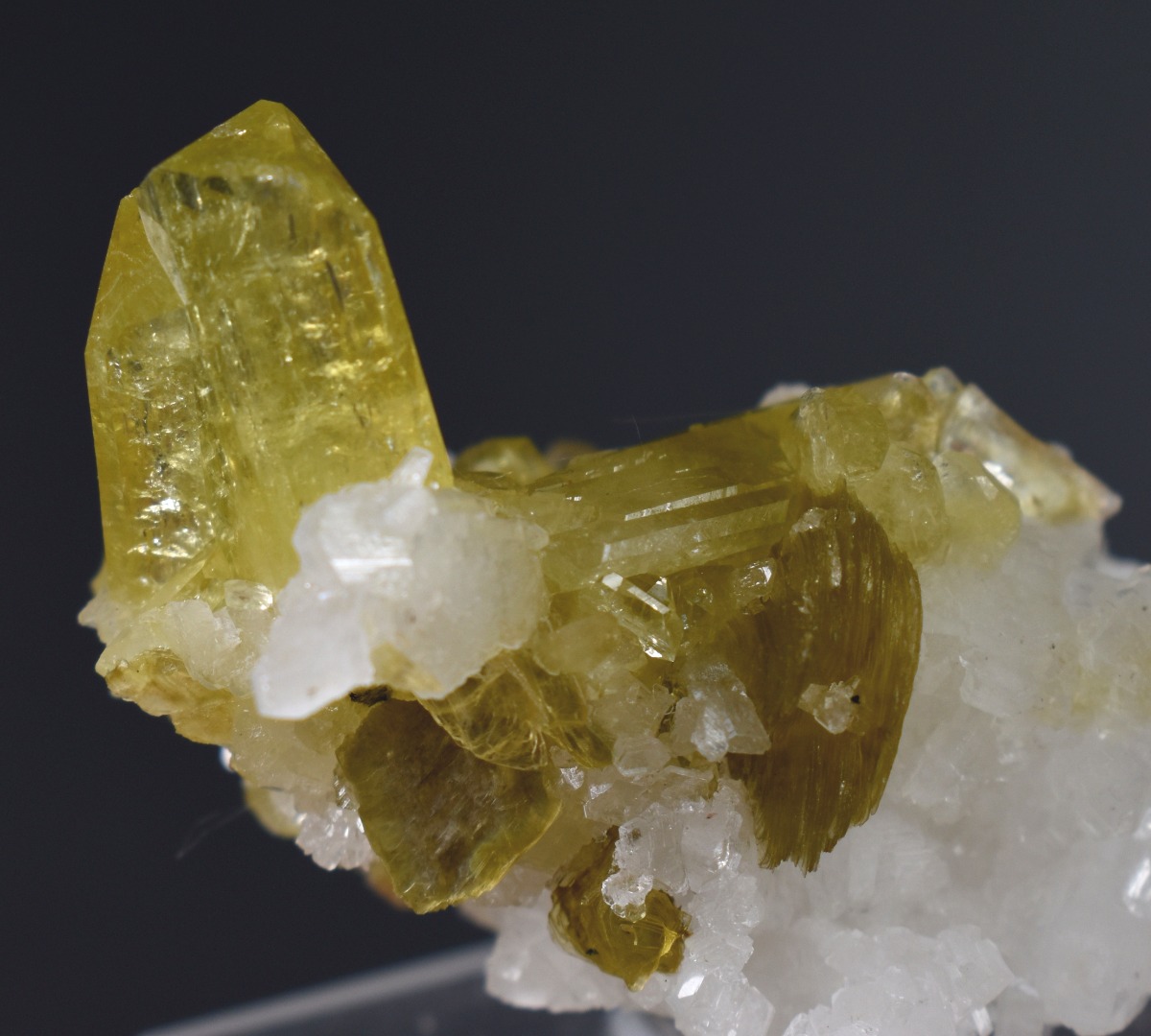 Brazilianite Crystal Cluster with Albite & Muscovite - from Linopolis, Minas Gerais, Brazil, museum quality, 36g - Image 6
