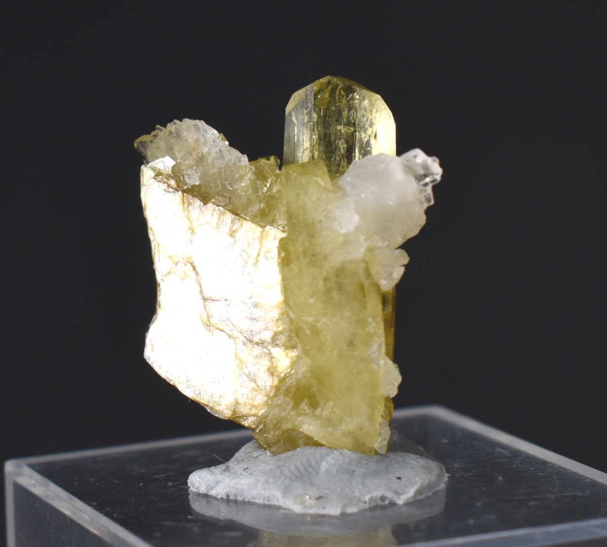 Brazilianite Crystal Cluster with Albite & Muscovite - from Linopolis, Minas Gerais, Brazil, museum quality, 4.7g - Image 4